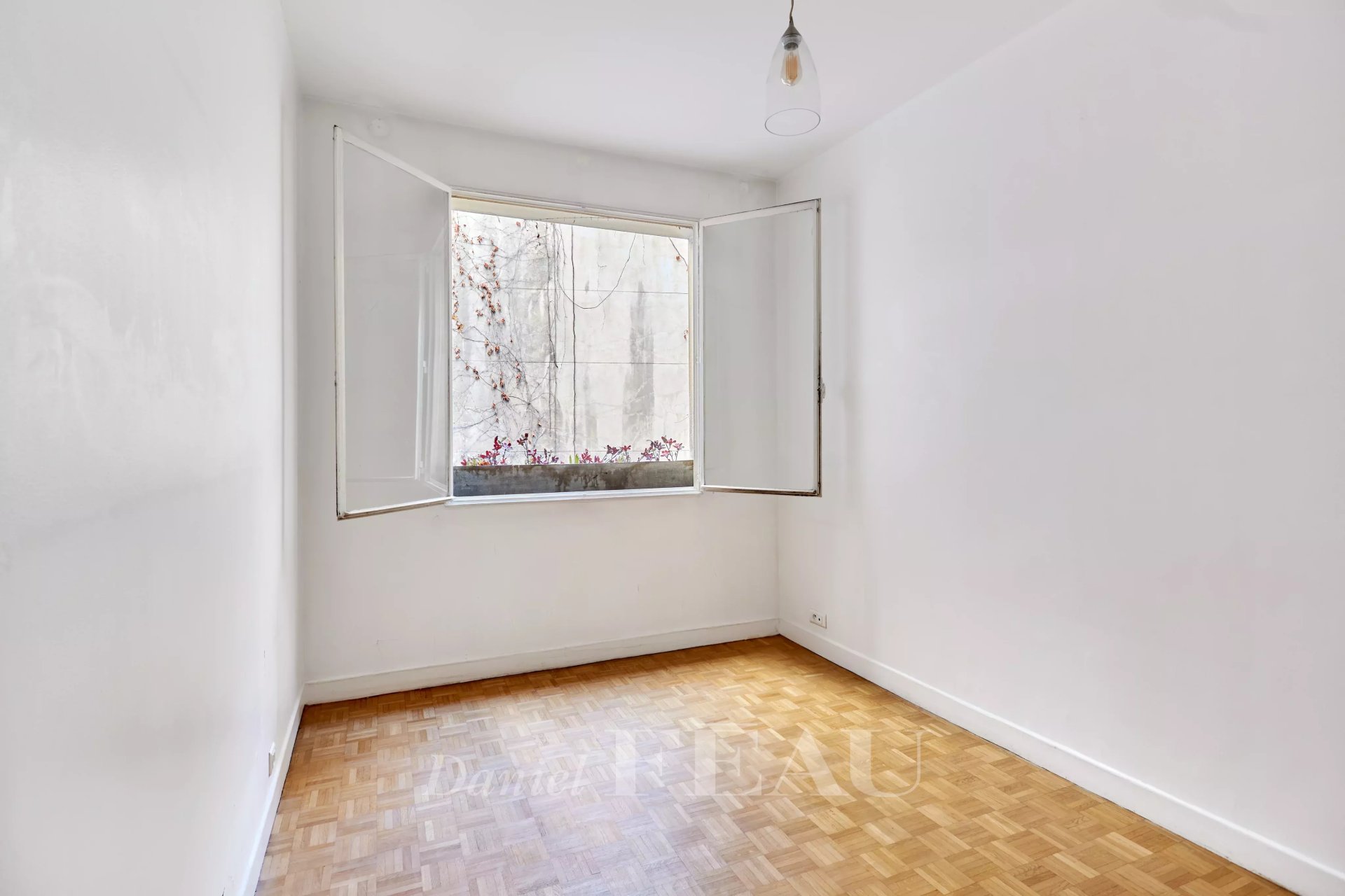 2 Bedroom Apartment/Flat's Image 11