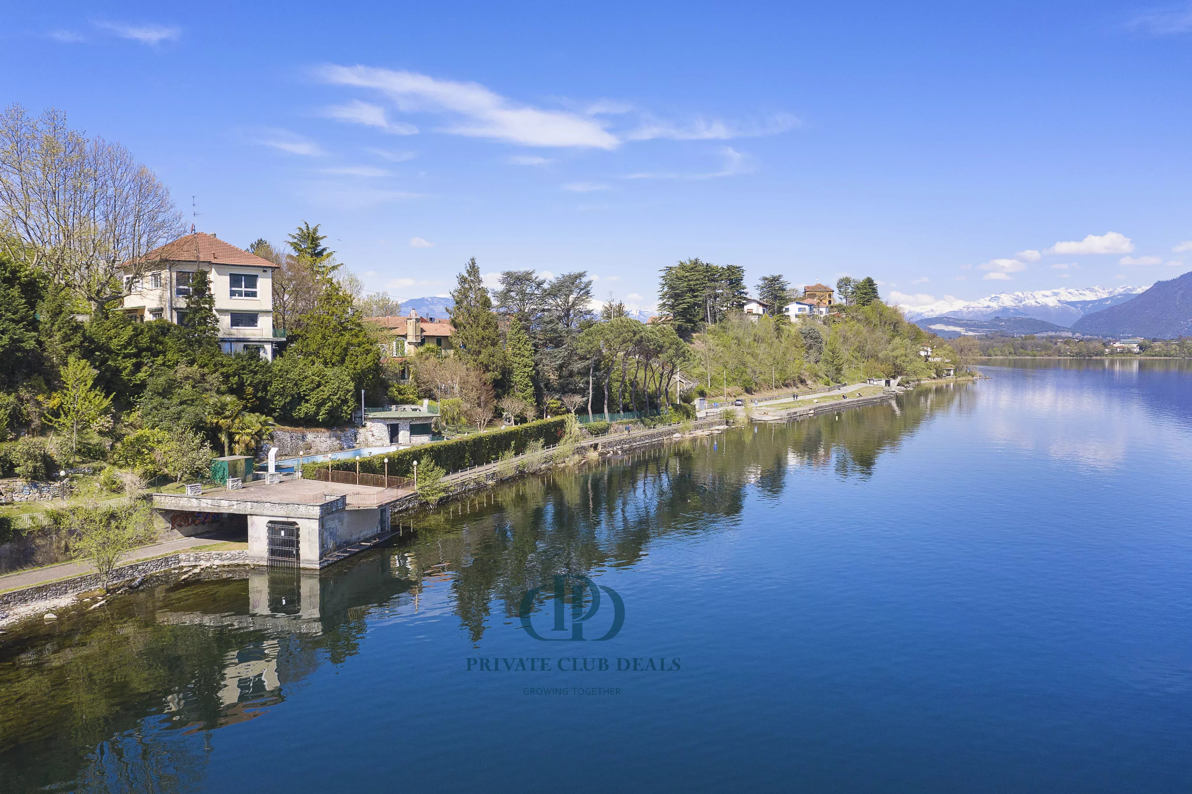 Villa Biandronno - picture 5