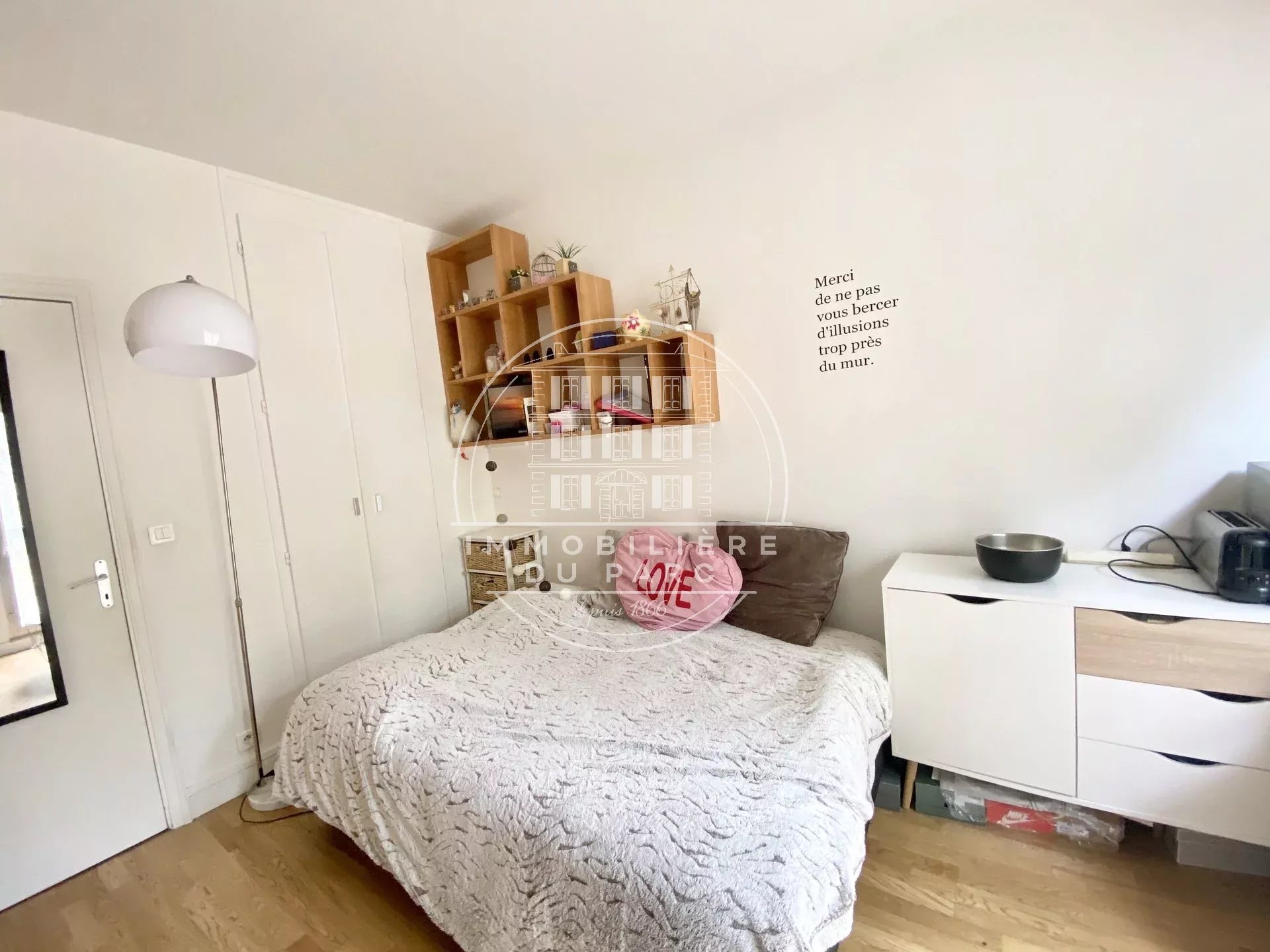 Bedroom Wooden floor