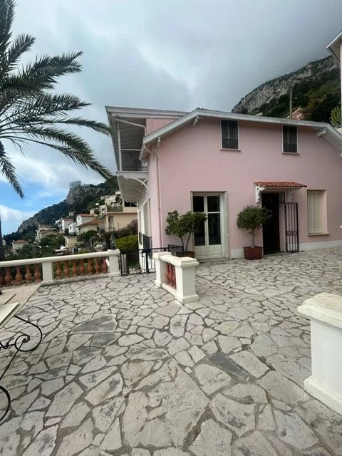 Roquebrune-Cap-Martin – Charming Villa at the Gates of Monaco