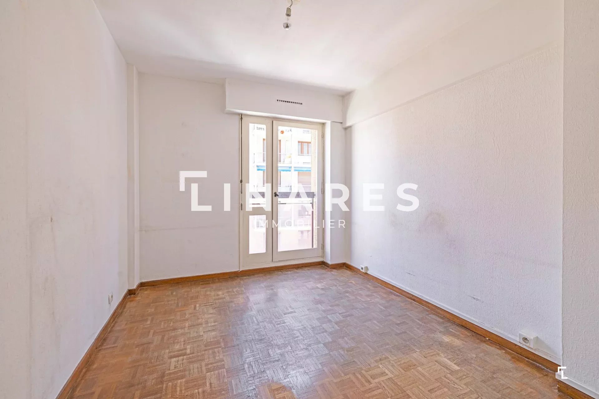 Rental Apartment Marseille 8ème