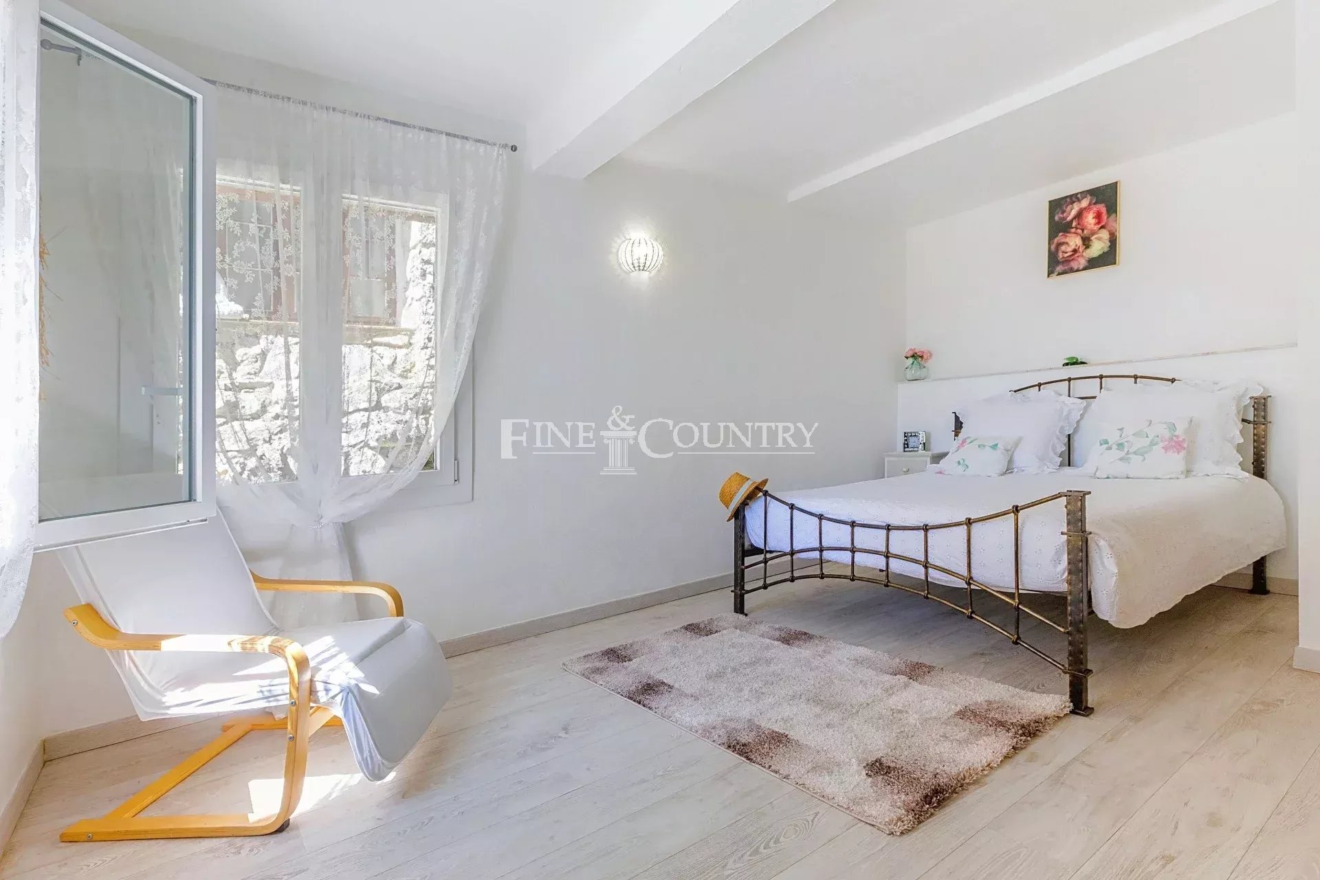 Photo of Village House for sale in Montauroux with Panoramic View