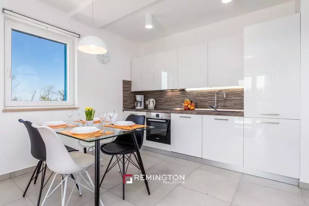 7 Bedroom Villa/Townhouse's Image 12