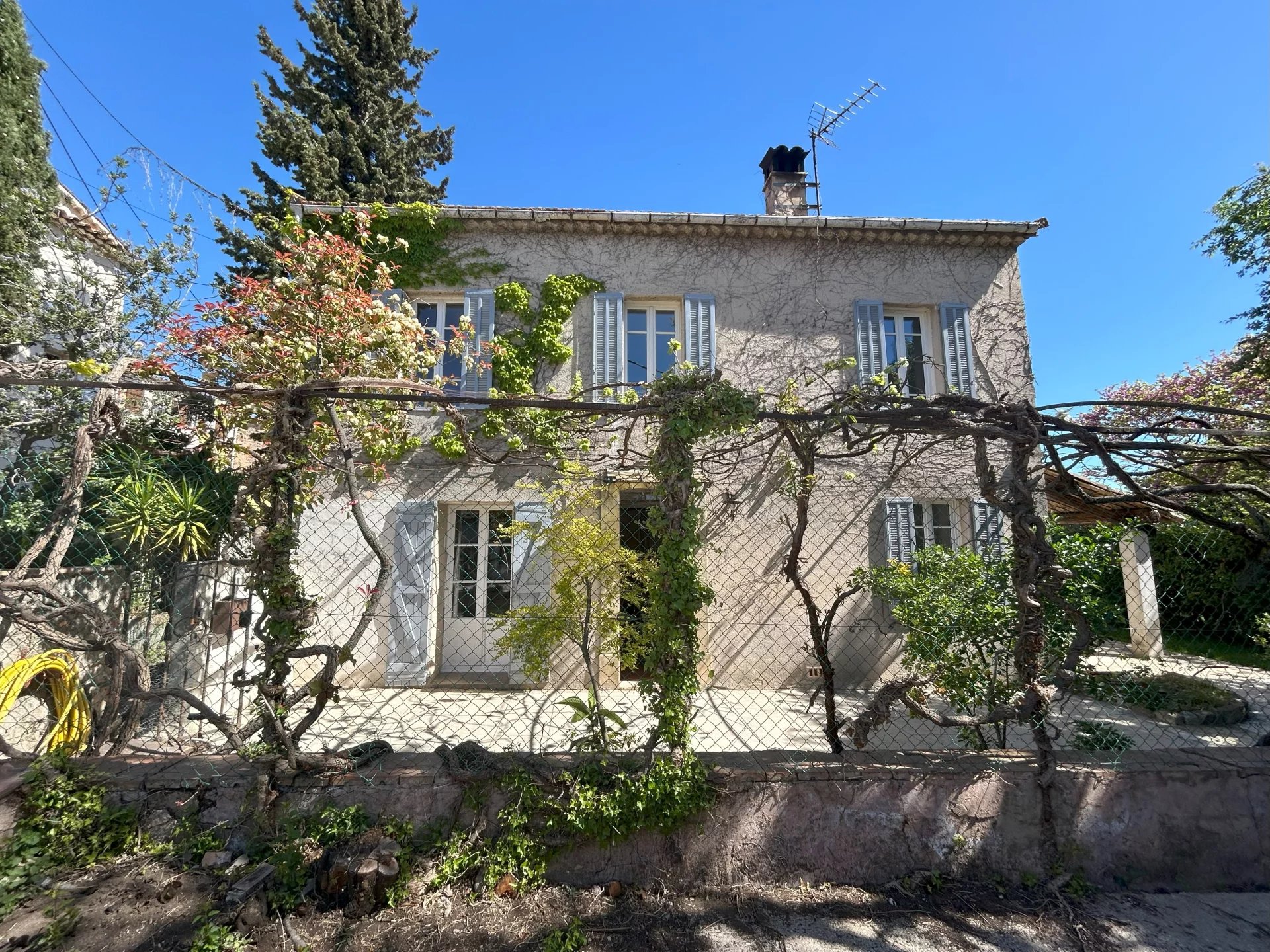 Chateauneuf de Grasse