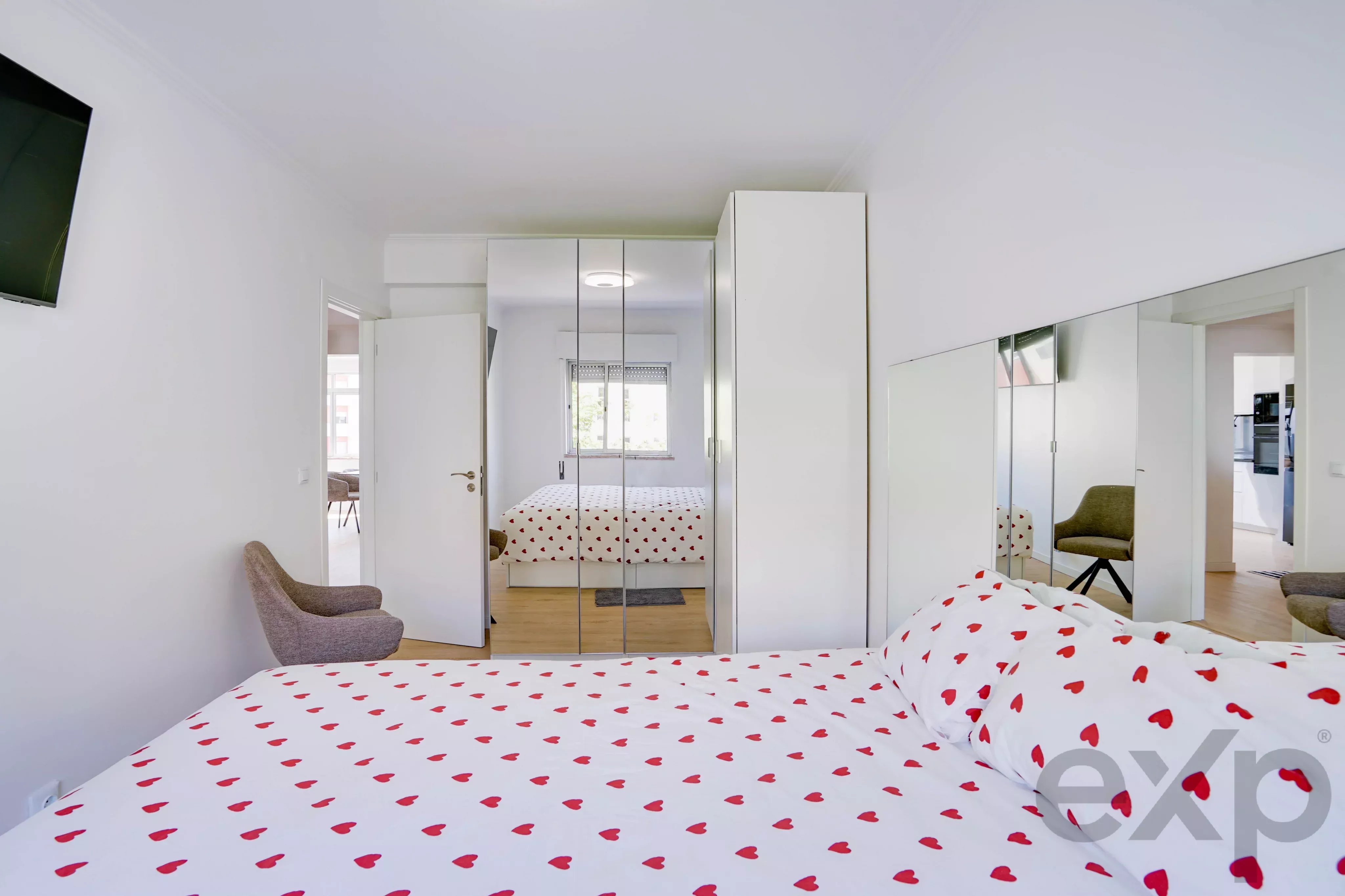 Remodeled T2, Povoa de Santa Iria 86927003 image 17