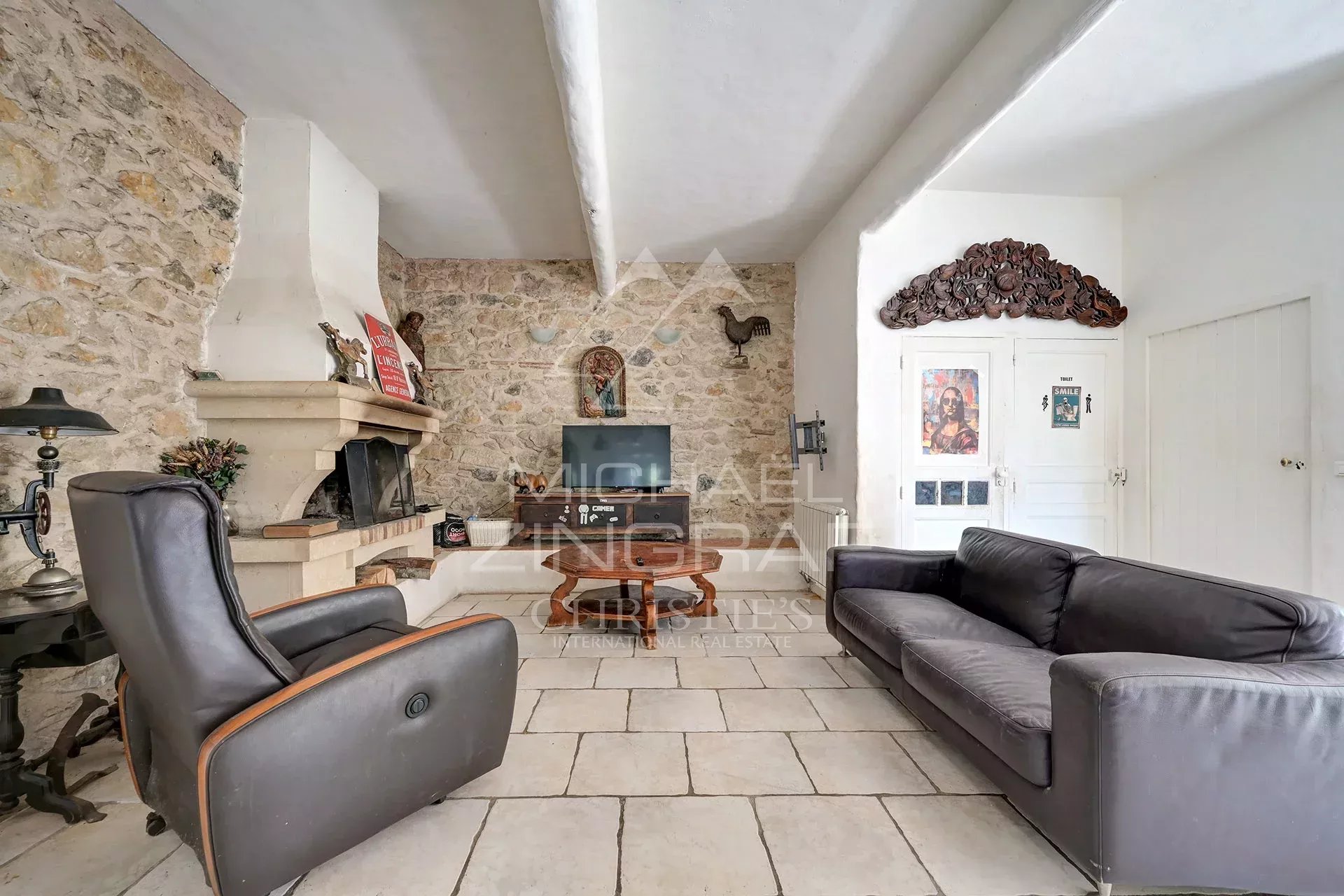 7 Bedroom Villa/Townhouse's Image 16
