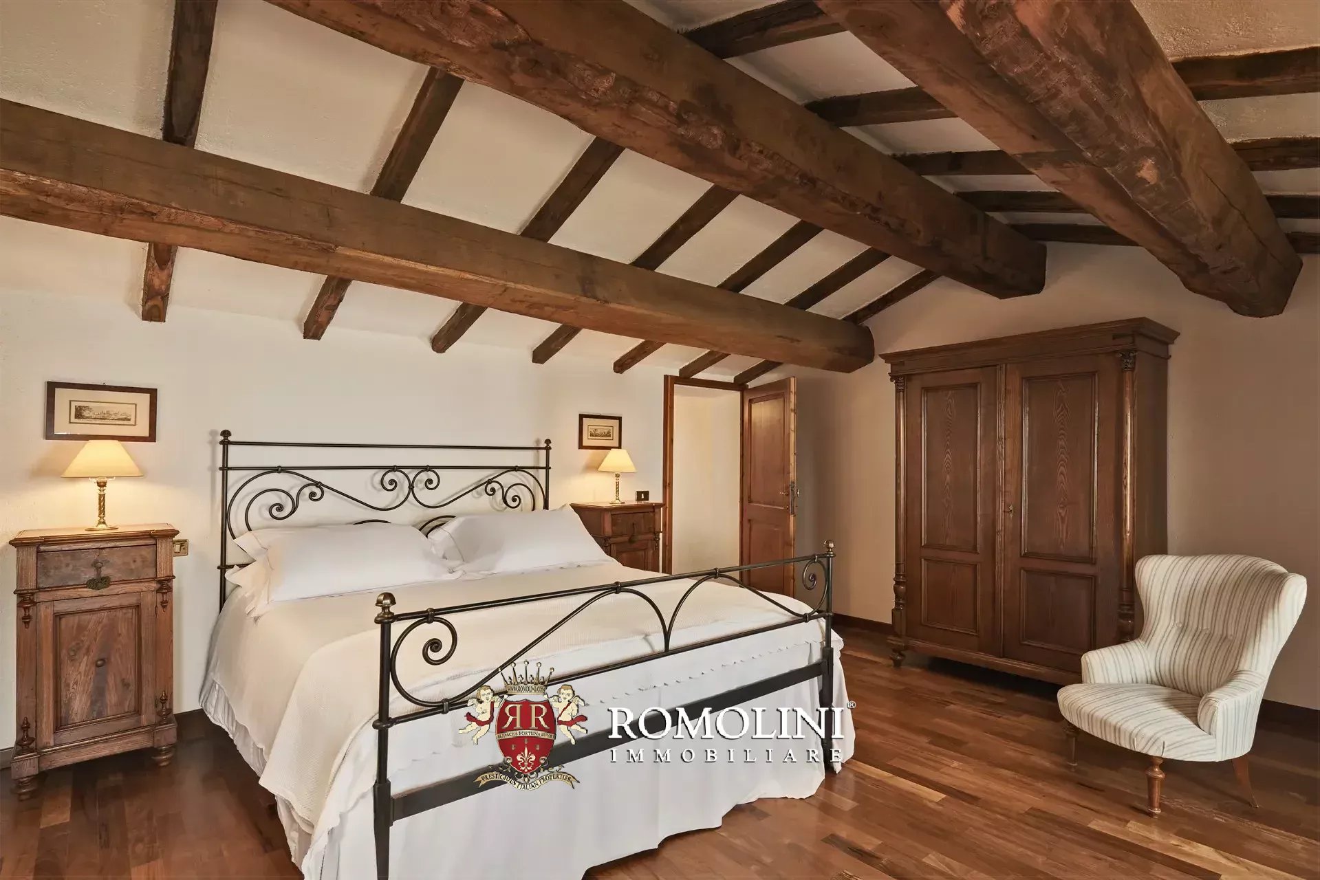 15 Bedroom Villa/Townhouse's Image 77