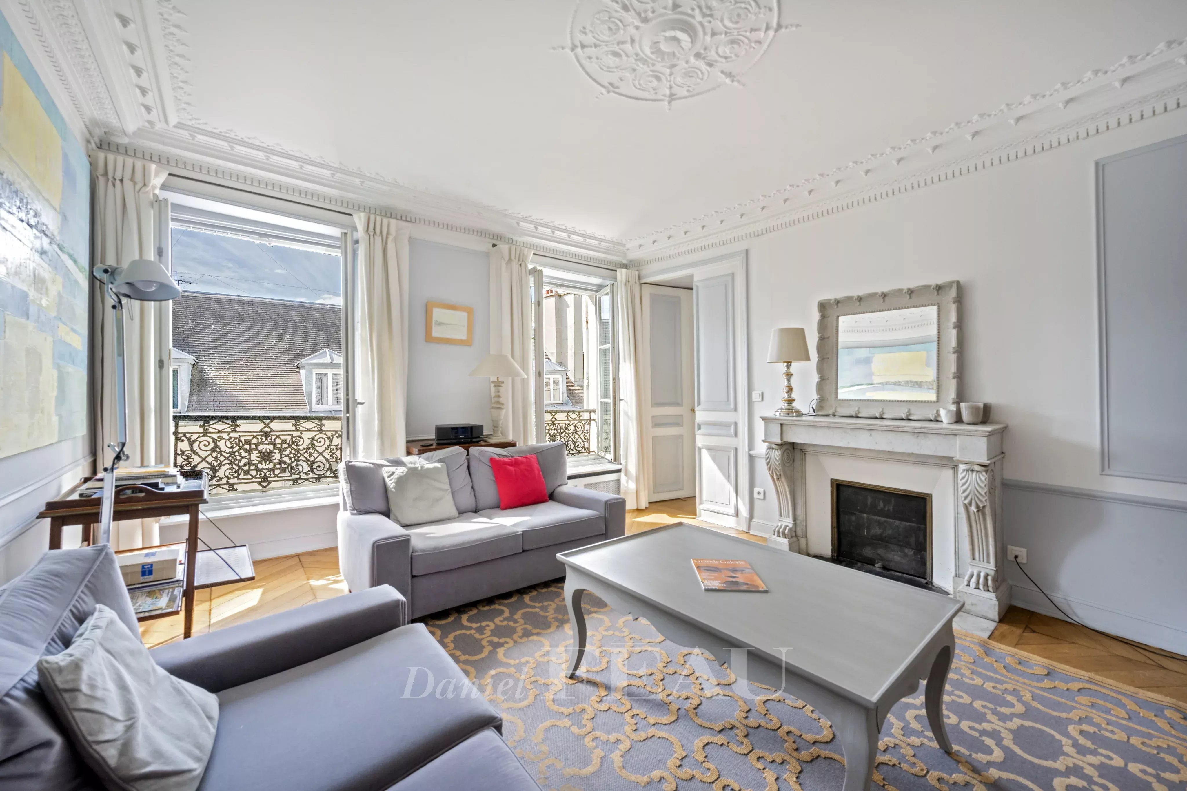 Paris 6th District – A 2/3 bed apartment in a prime location