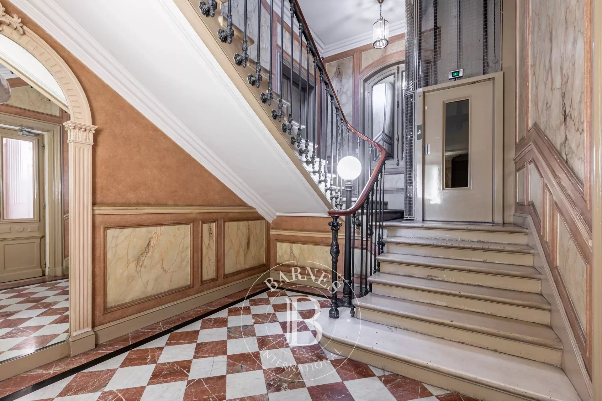 Daire Paris 8ème - picture 16