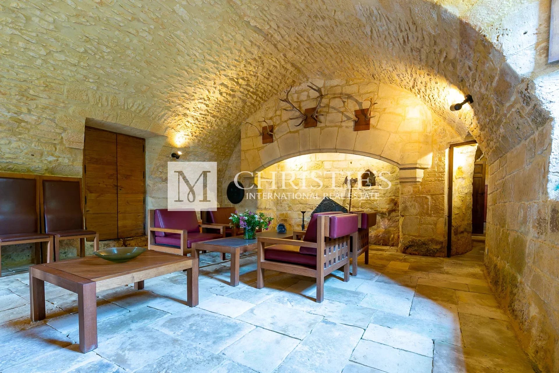 9 Bedroom Chateau's Image 20