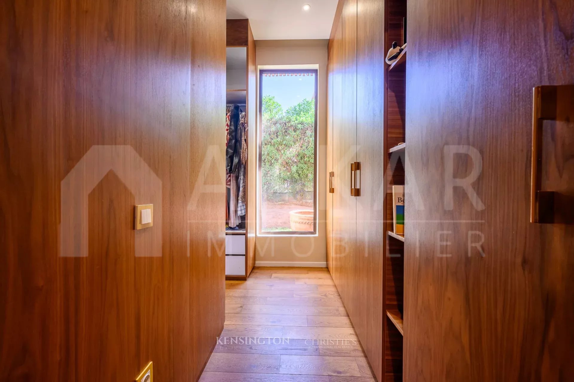 6 Bedroom Villa/Townhouse's Image 12