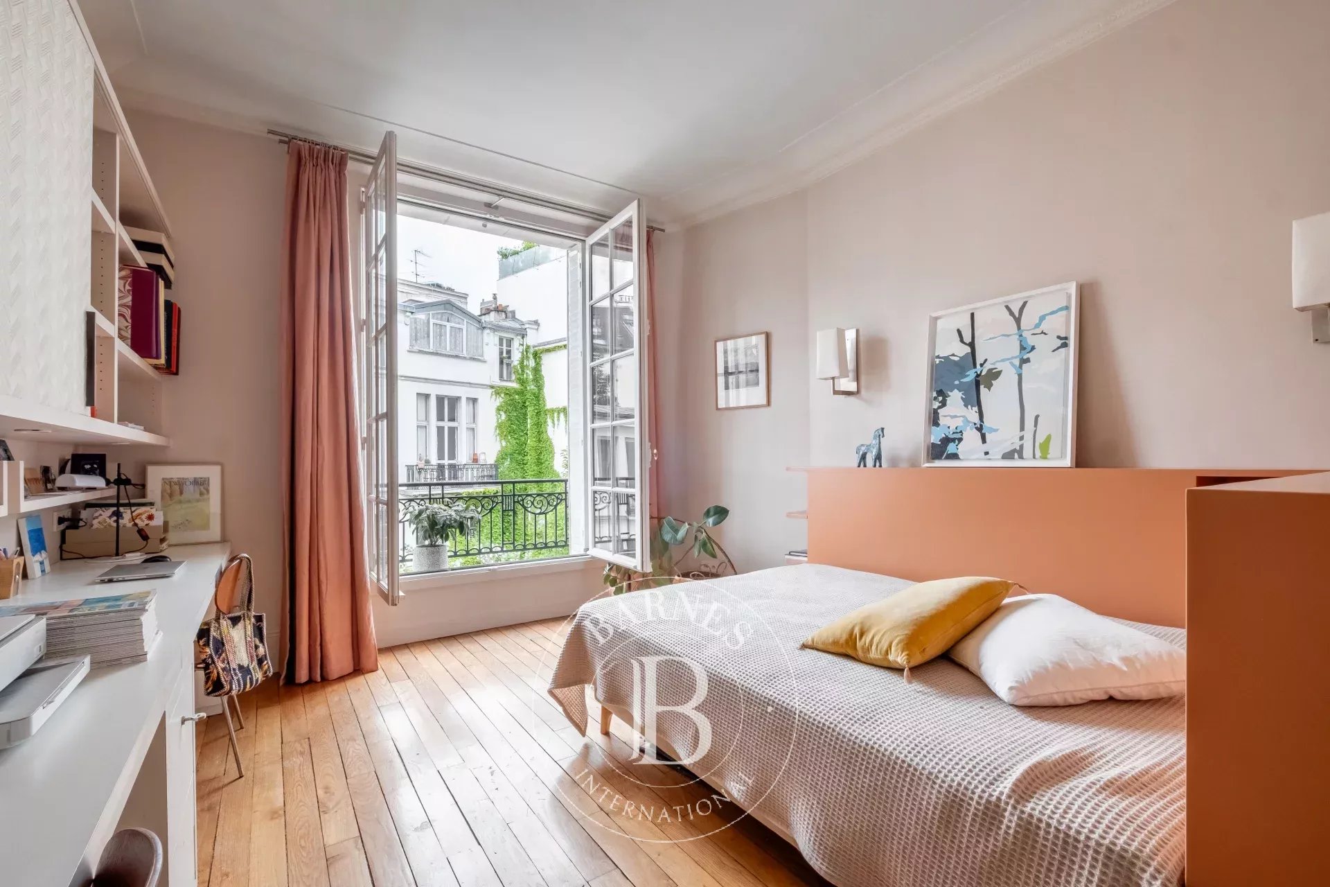 Paris 6 - Vavin/Notre Dame des Champs - family apartment - large reception room - 4 bedrooms - unobstructed view - bright - picture 7