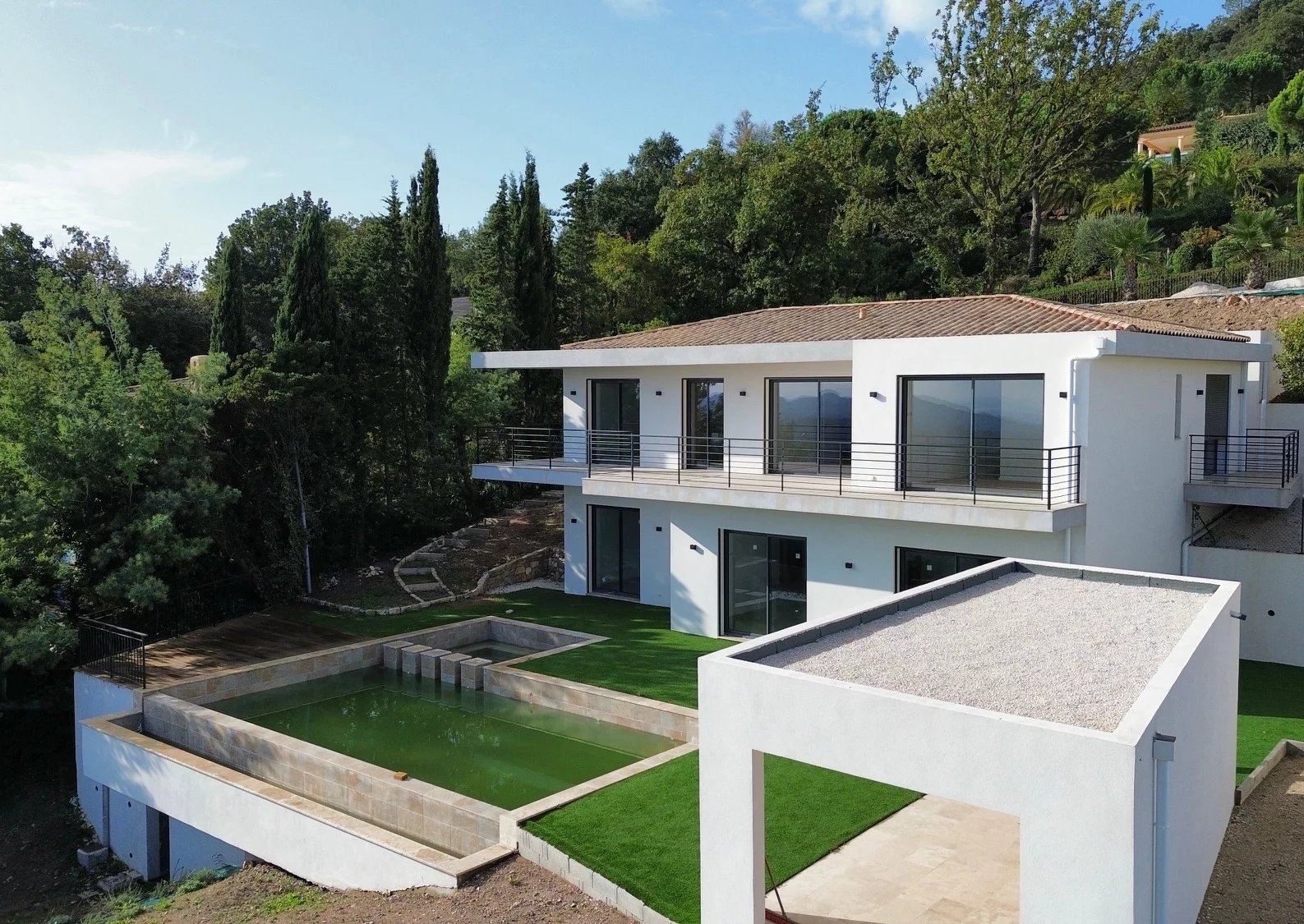 SUPERBE VILLA NEUVE CONTEMPORAINE