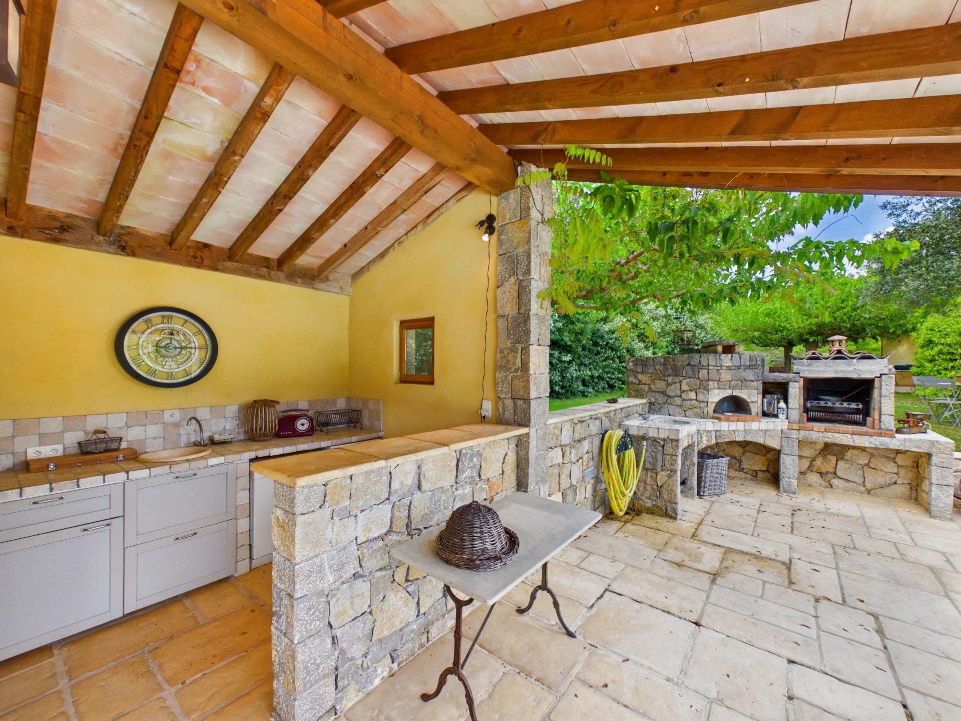 Fabulous 4 bedroom house with large Independent Studio and Swimming Pool - Fayence