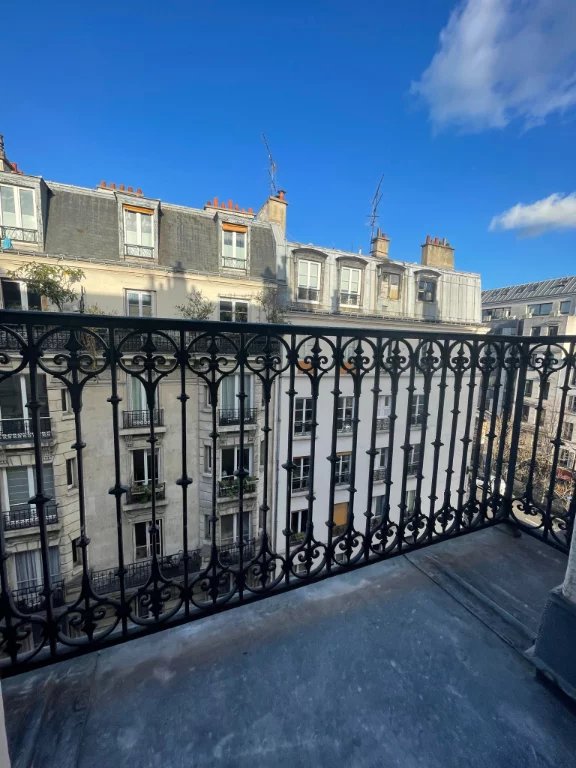 Louis Blanc - 2Pièces 39m² avec balcon Loué Vide