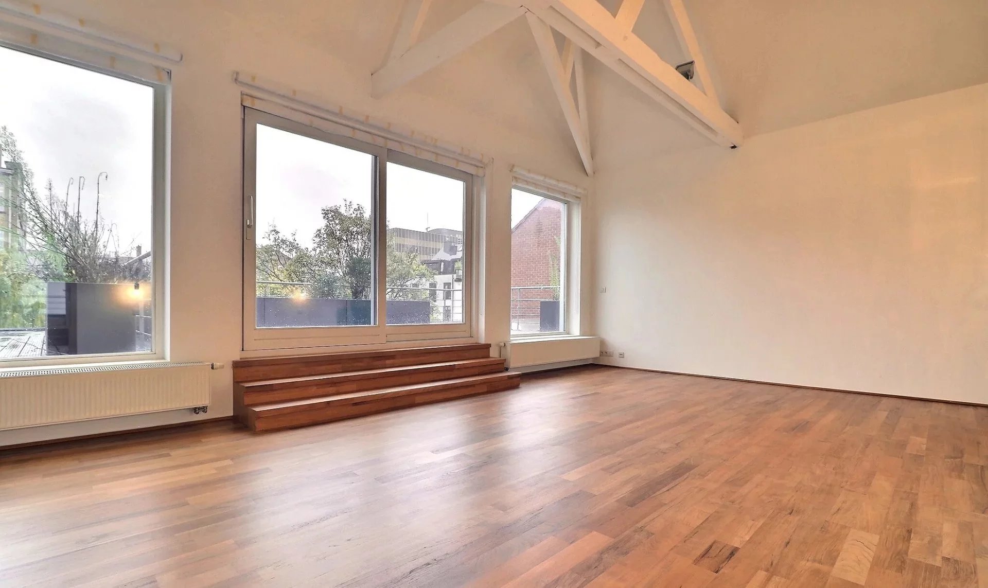 Ixelles - Chatelain - Duplex 3ch + terrasses + parking (optionnel)