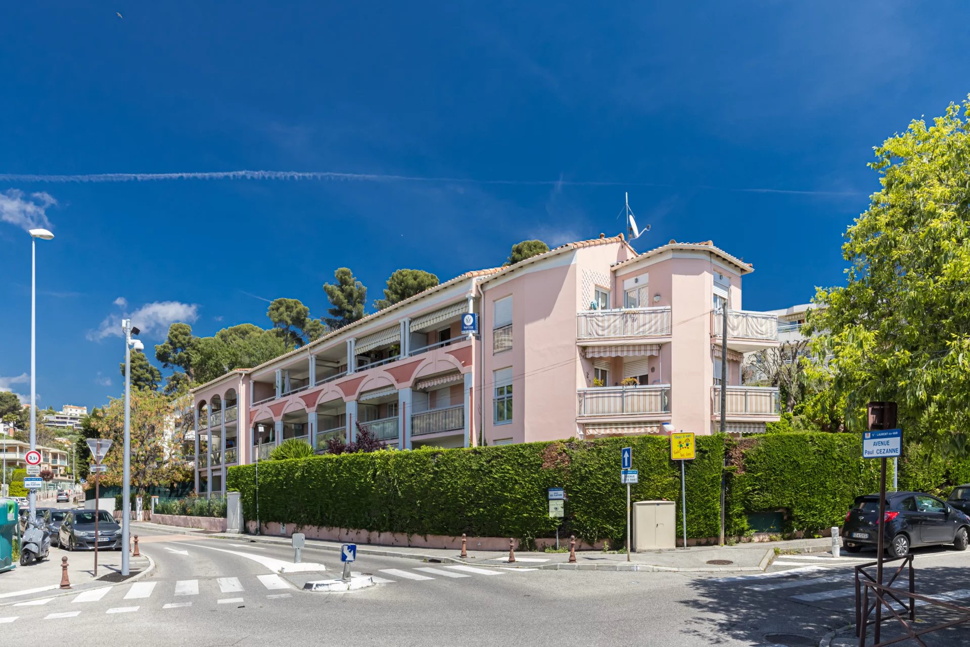 St Laurent du Var / Plateaux Fleuris - DERNIER ETAGE - Terrasse - Vue Mer