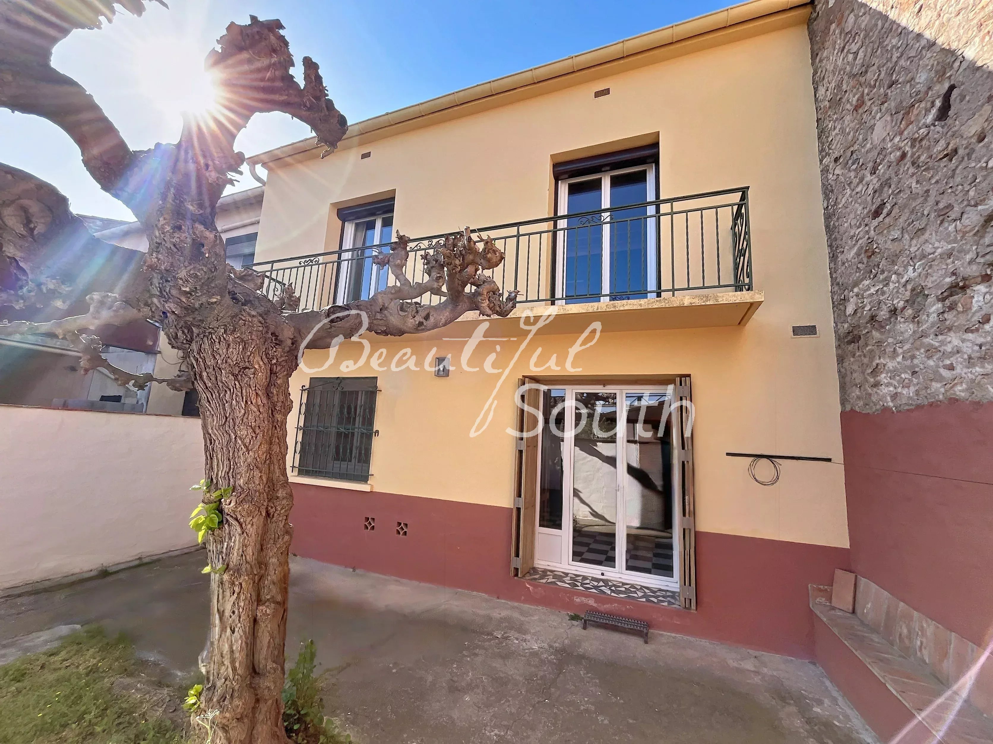 Sale Village house Thuir