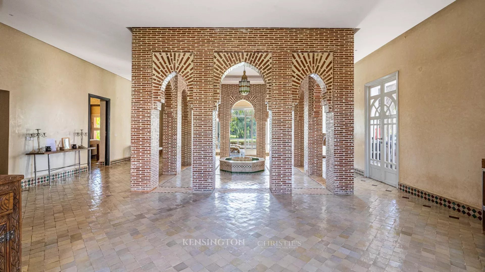 14 Bedroom Villa/Townhouse's Image 26