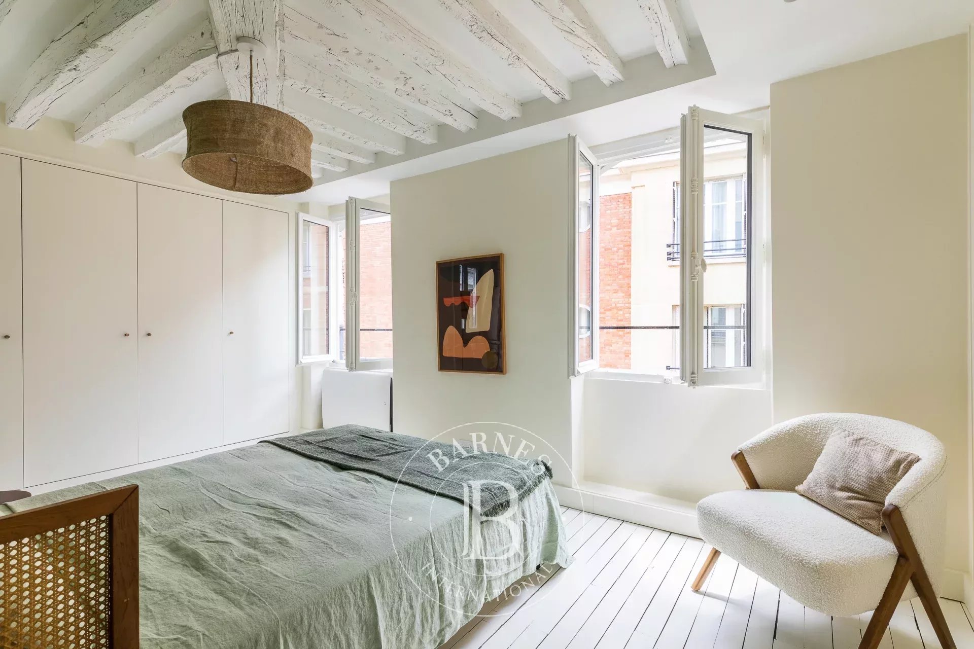 Daire Paris 3ème - picture 11