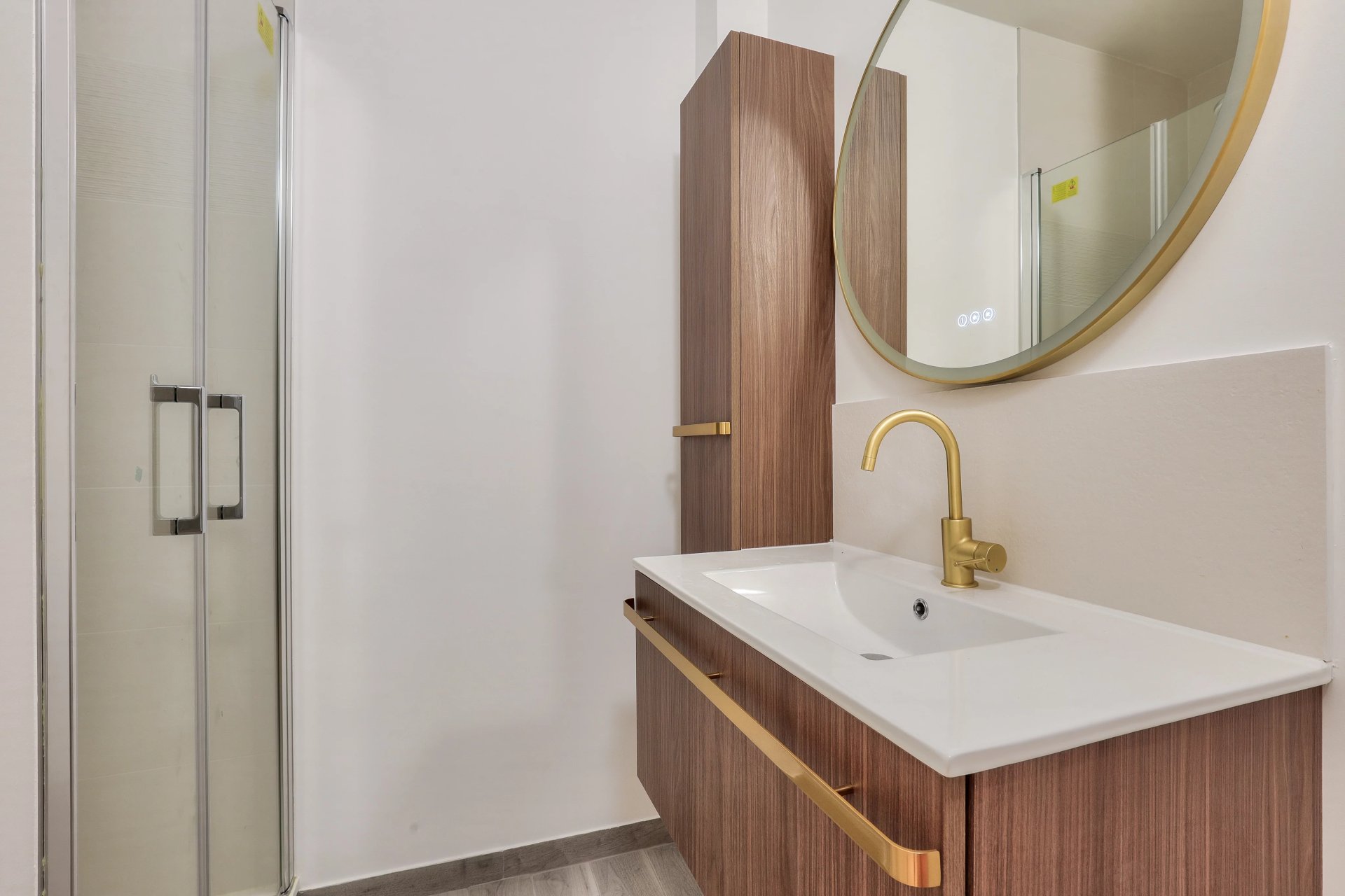 2 Bedroom Apartment/Flat's Image 6