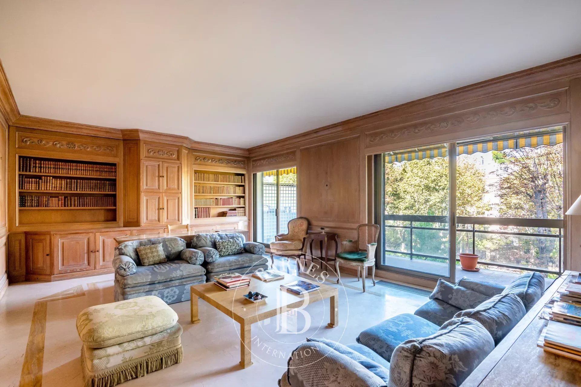 Neuilly - Château - 3/4-bedroom apartment - Balcony/terrace