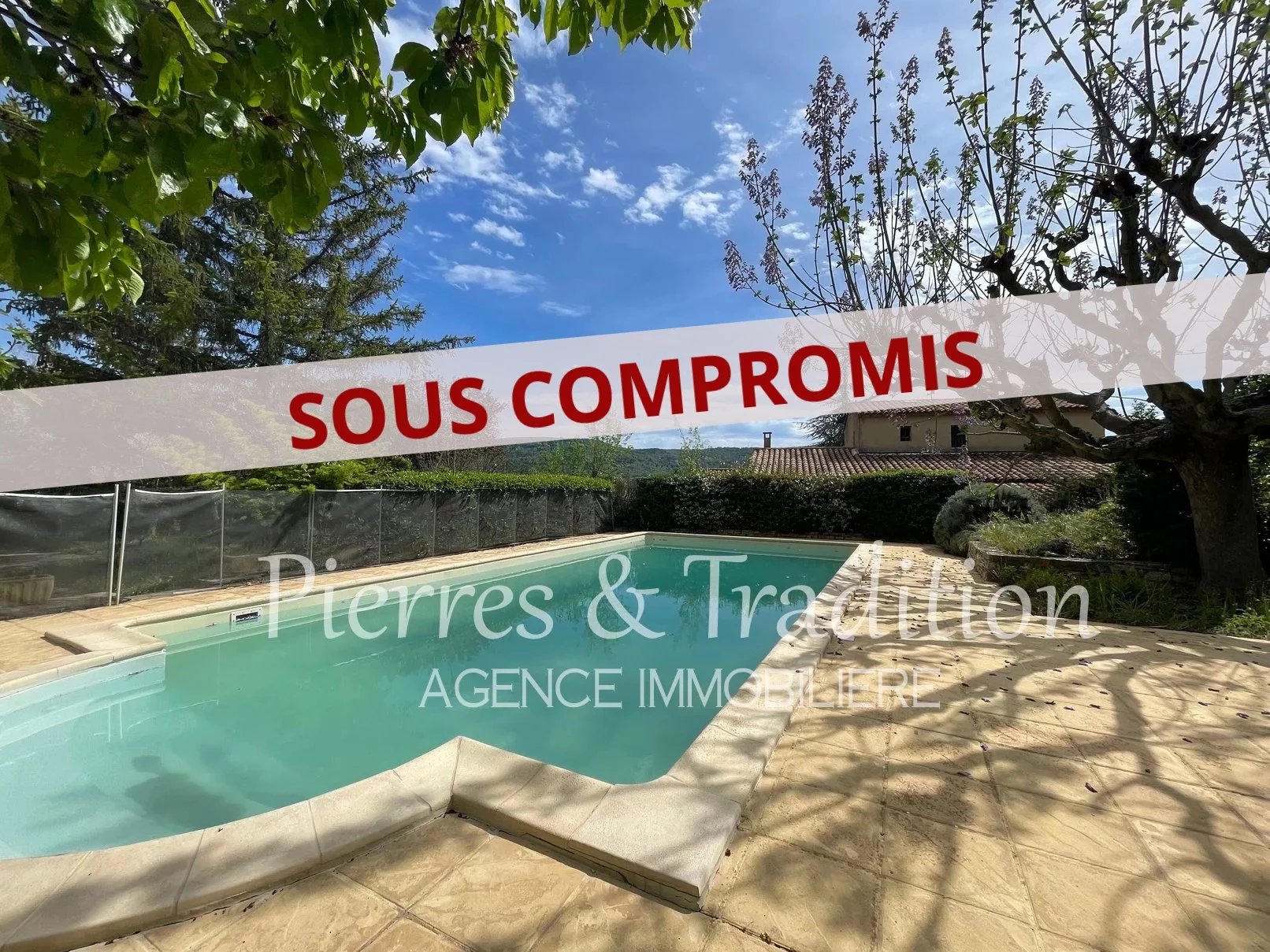 Luberon, Apt, Grande maison à vendre avec 4 chambres, dépendances, garage et piscine