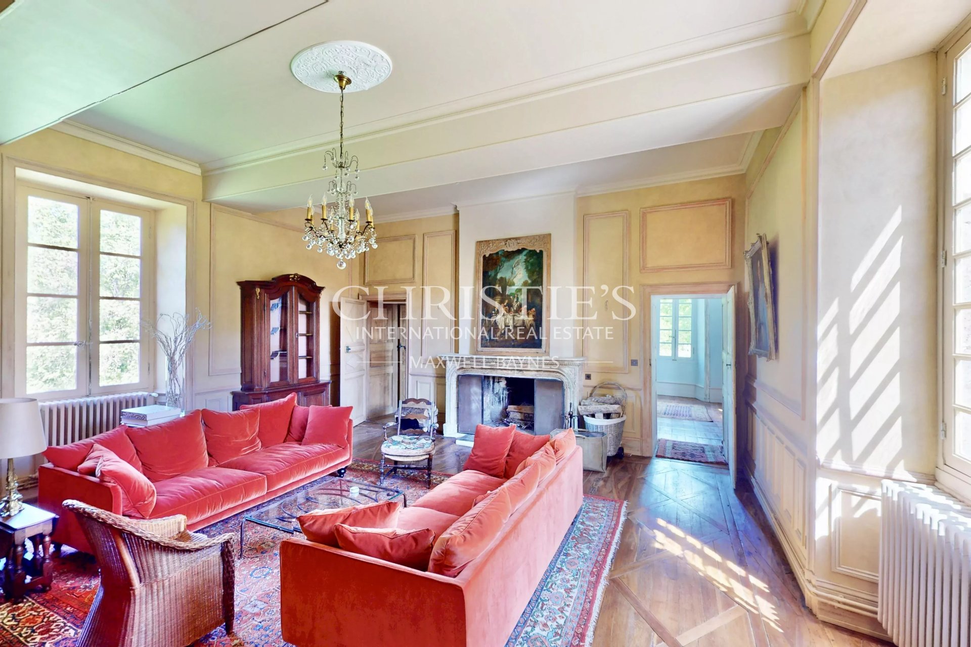 6 Bedroom Chateau's Image 8