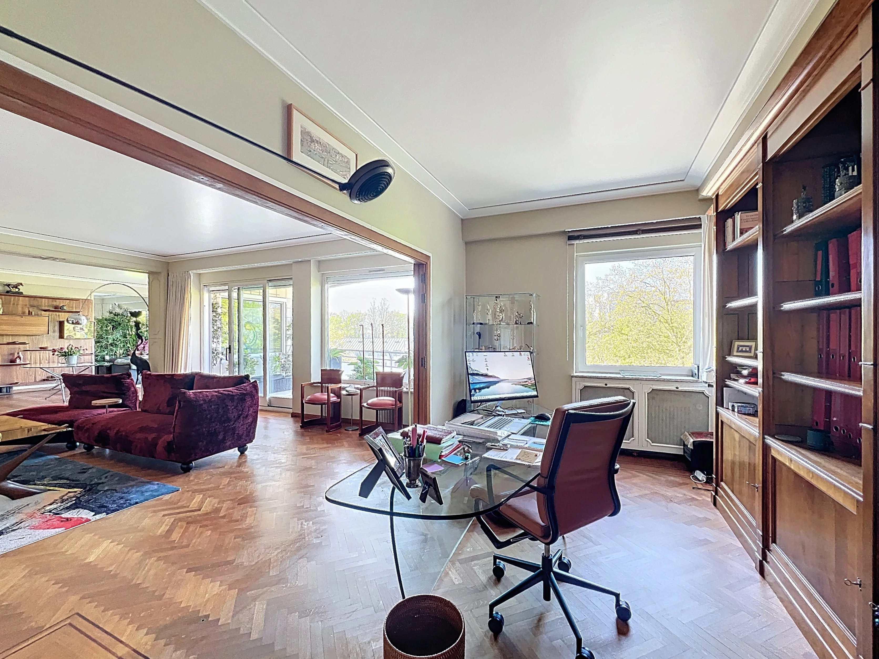 Mooi appartement met terrassen en parking