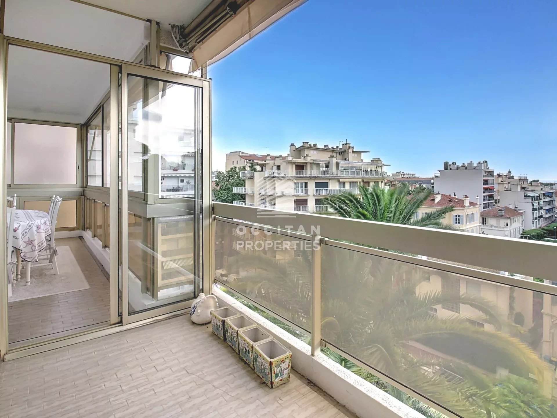 Dernier étage - Terrasse Sud - 800 mètres rue d'Antibes - Petit Juas, Cannes