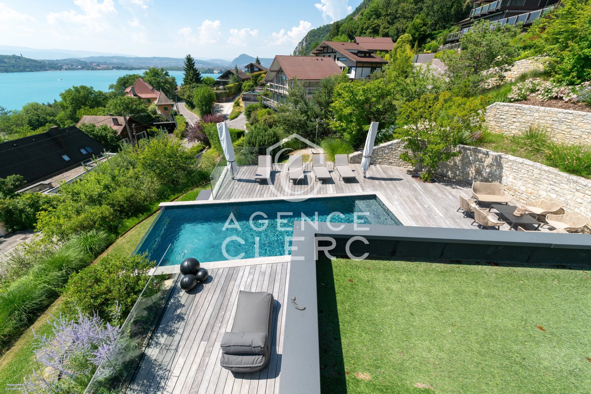 4 Bedroom Villa/Townhouse's Image 11