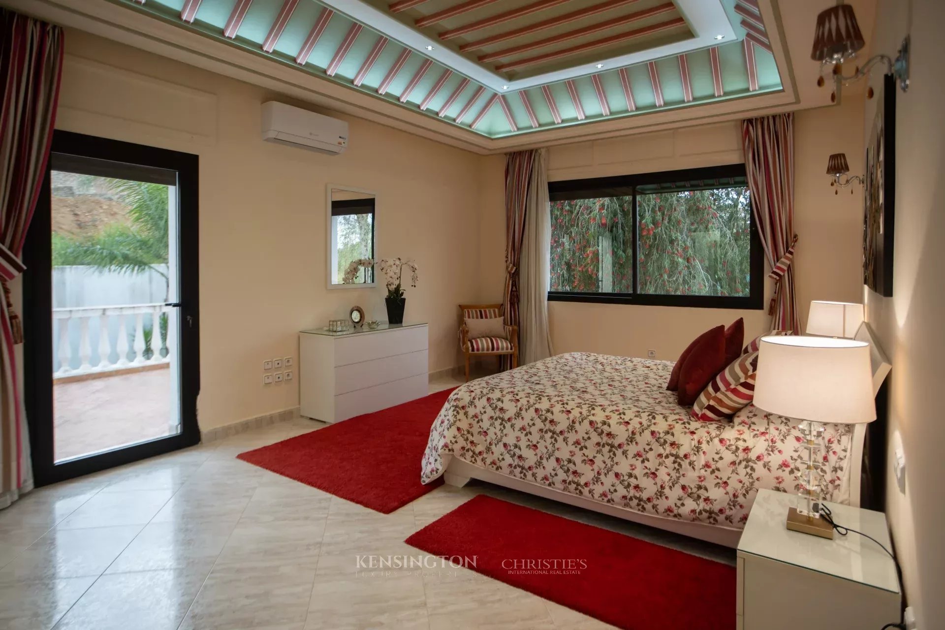 4 Bedroom Villa/Townhouse's Image 9