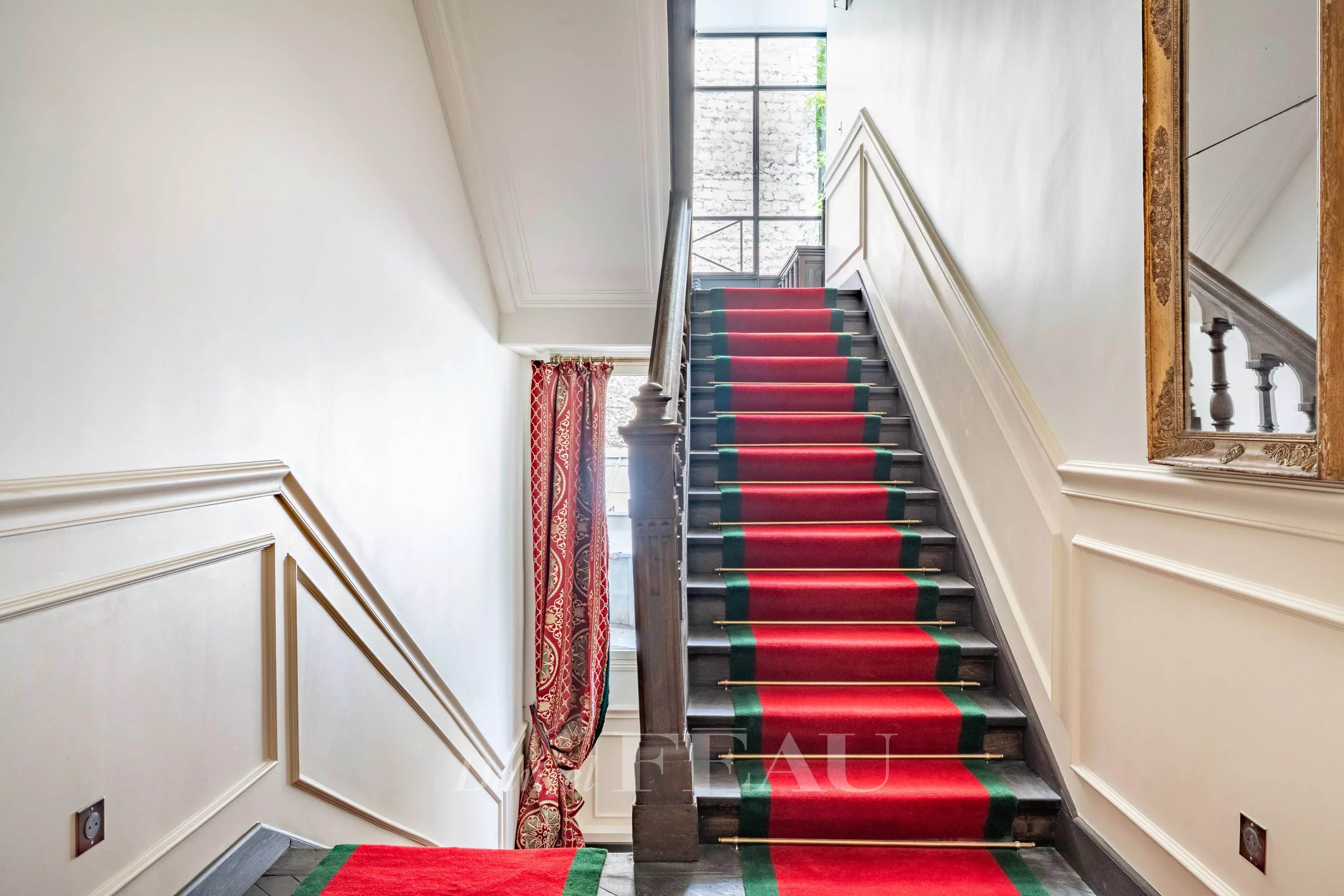 Sale Mansion Paris 16th