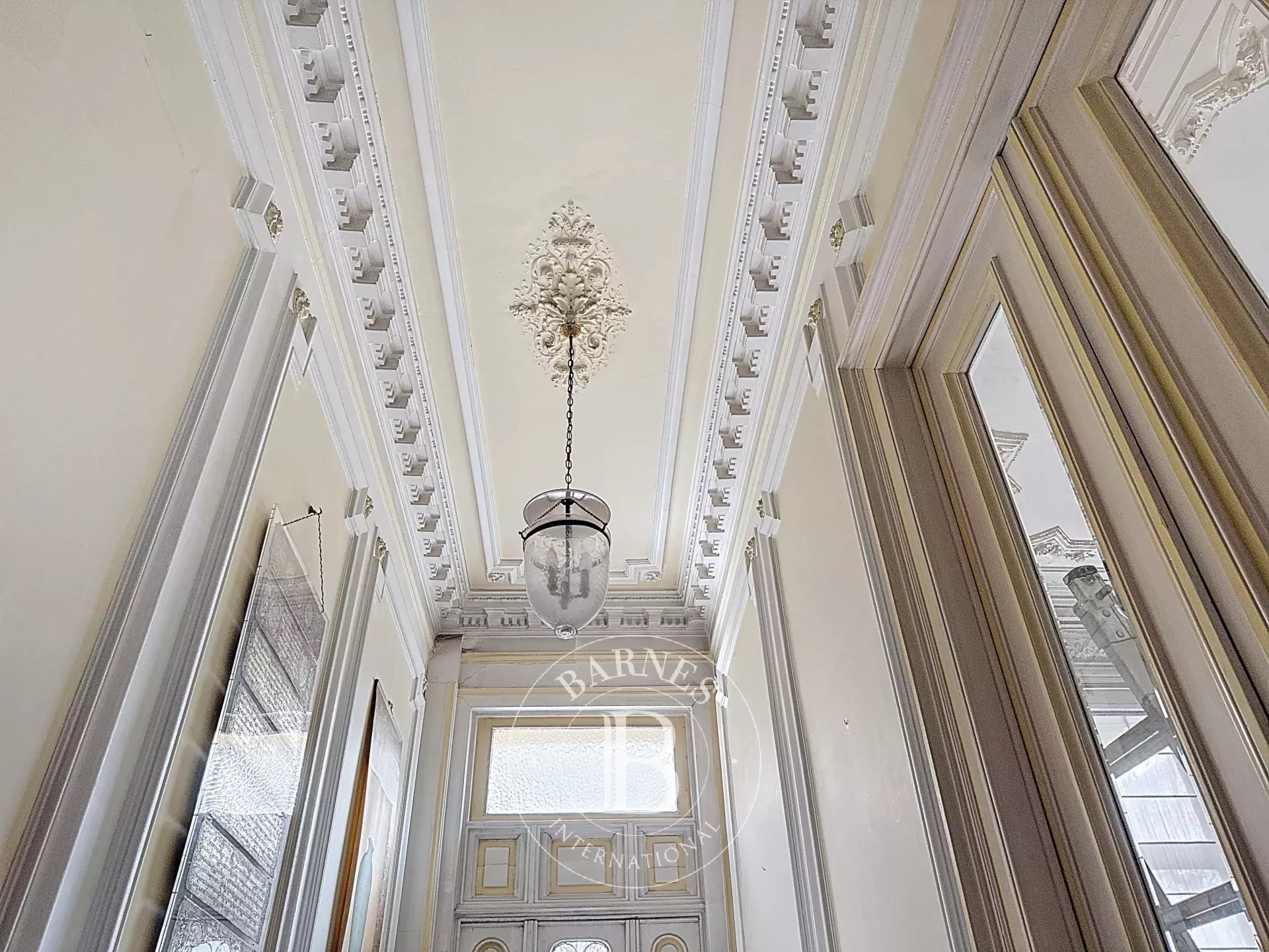 Quartier Châtelain, magnifique maison de maître à rénover