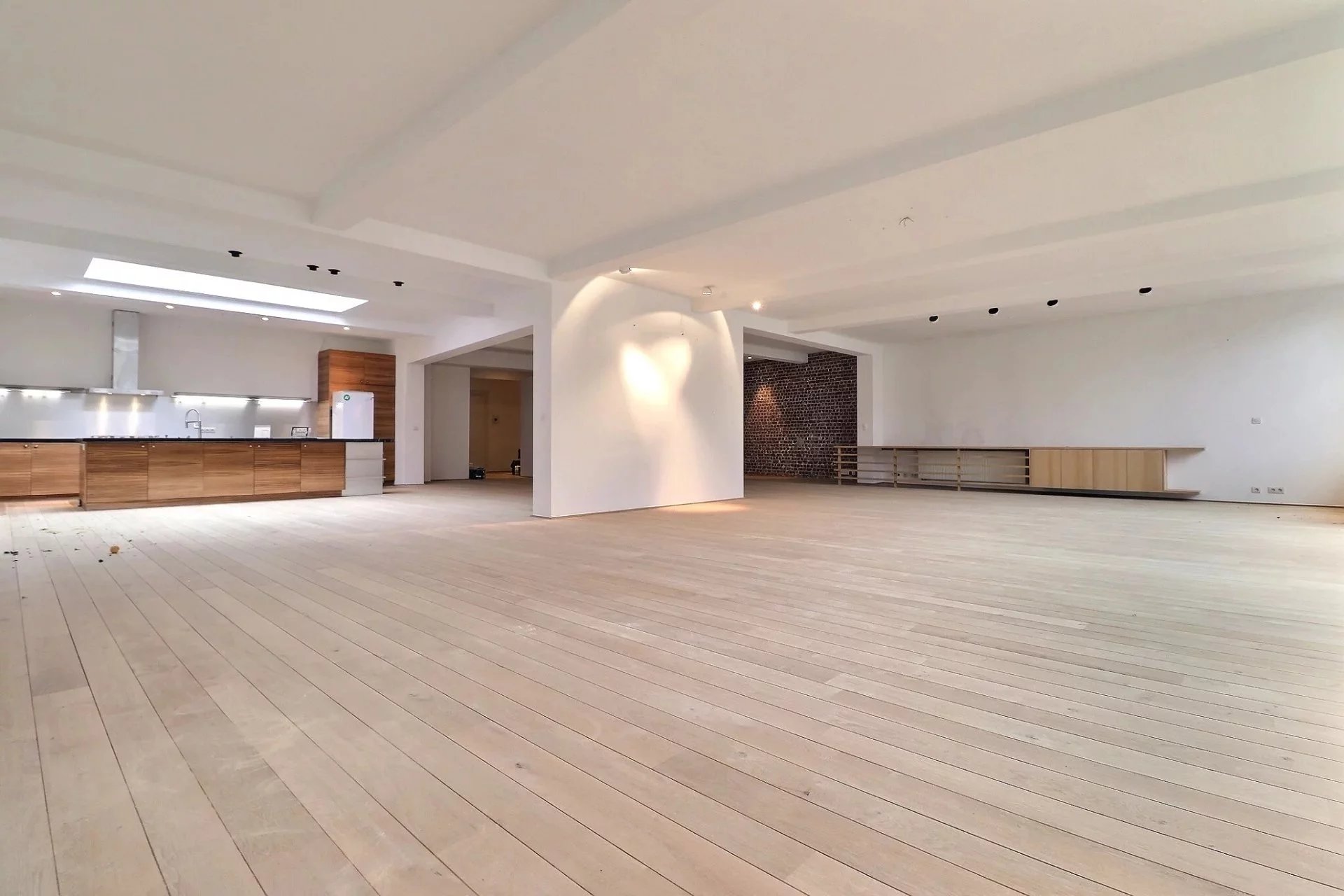 Ixelles - Chatelain - Duplex 3ch + terrasses + parking (optionnel)