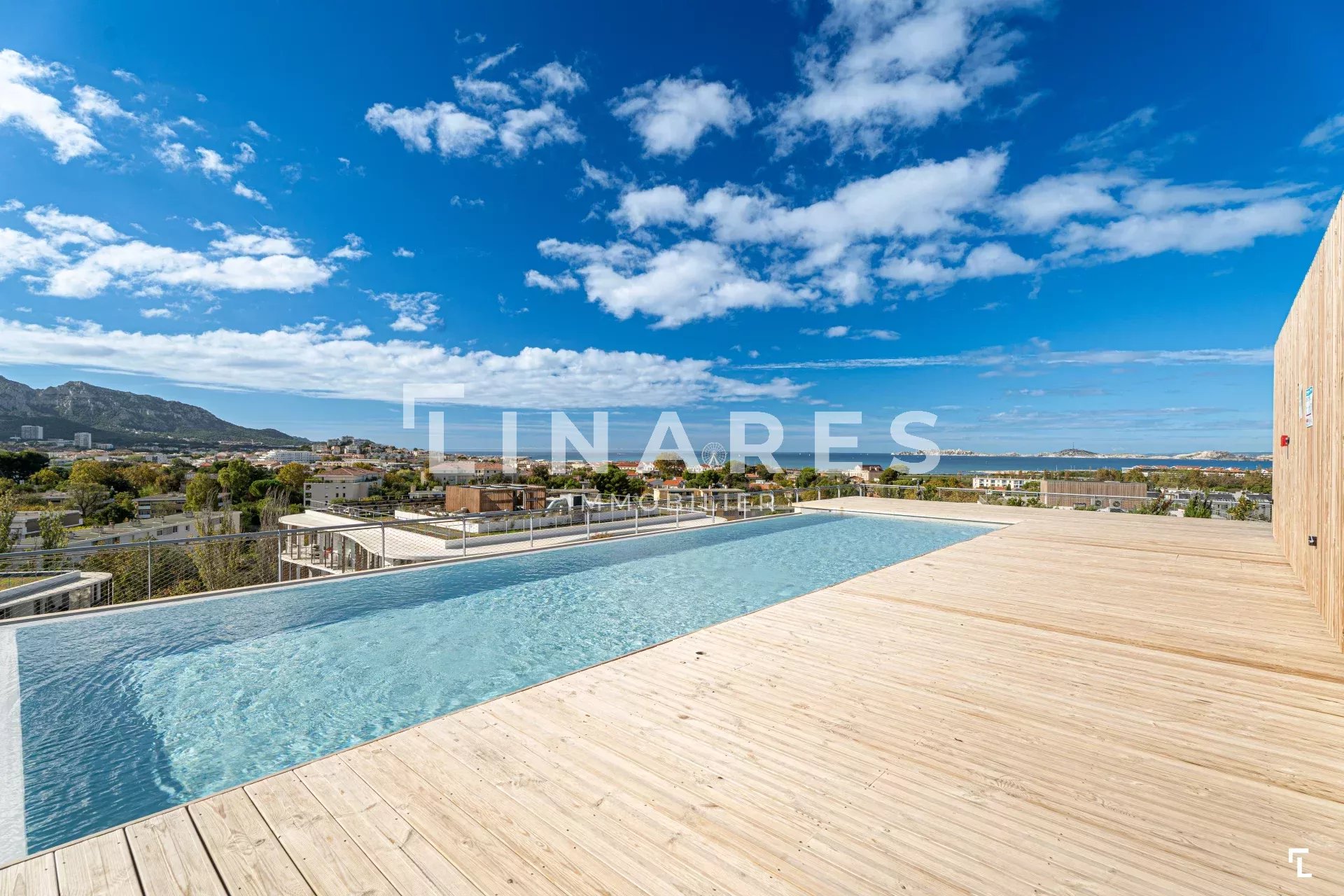 LE DUPLEX - Appartement T3 72m2 + Terrasse 30m2 - 13008