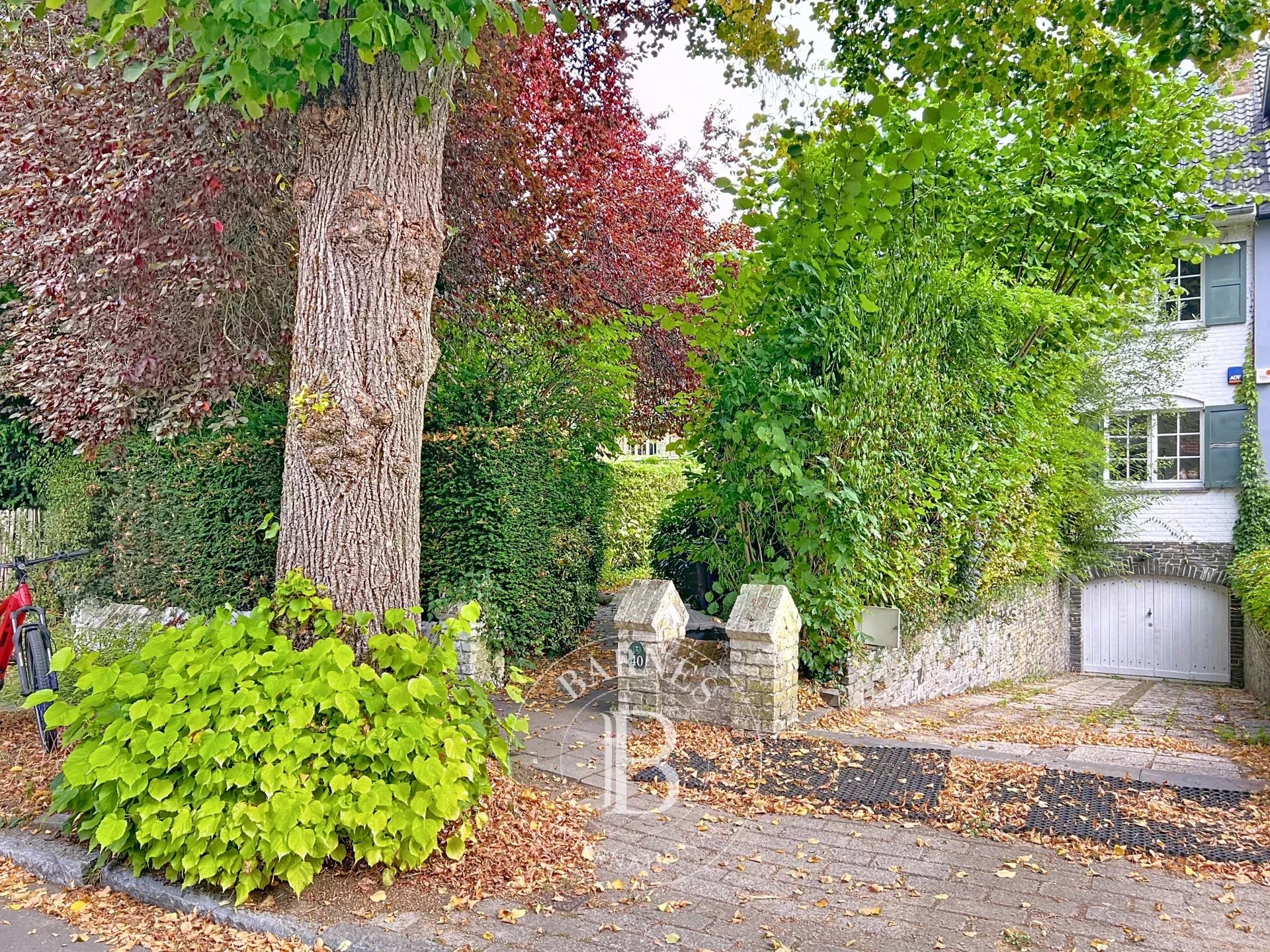 Fort Jaco - House 3 facades garden garage
