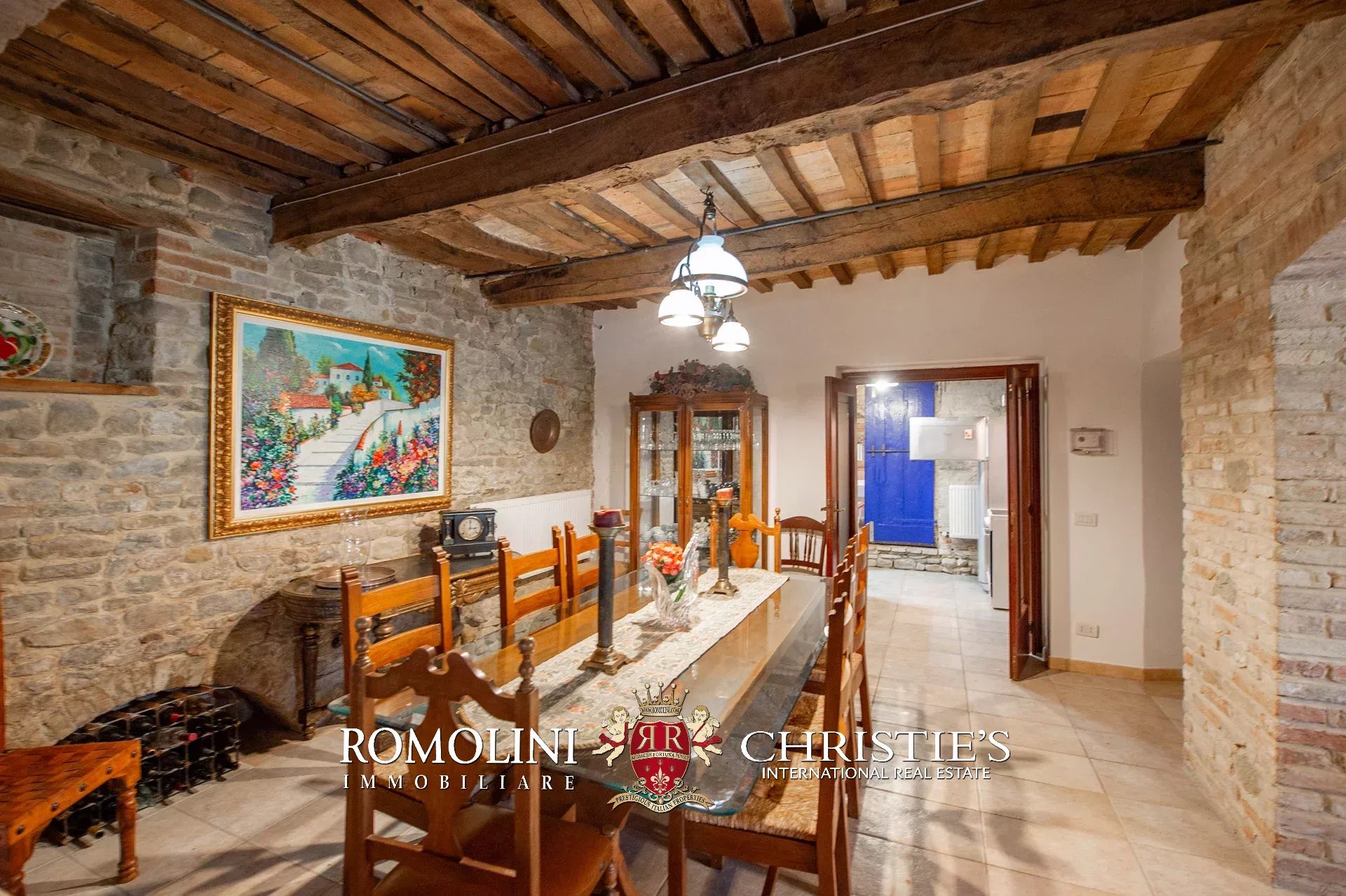6 Bedroom Villa/Townhouse's Image 12