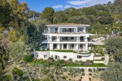 Villa Pearl - Contemporary Luxury in Cannes — photo 1 of 7