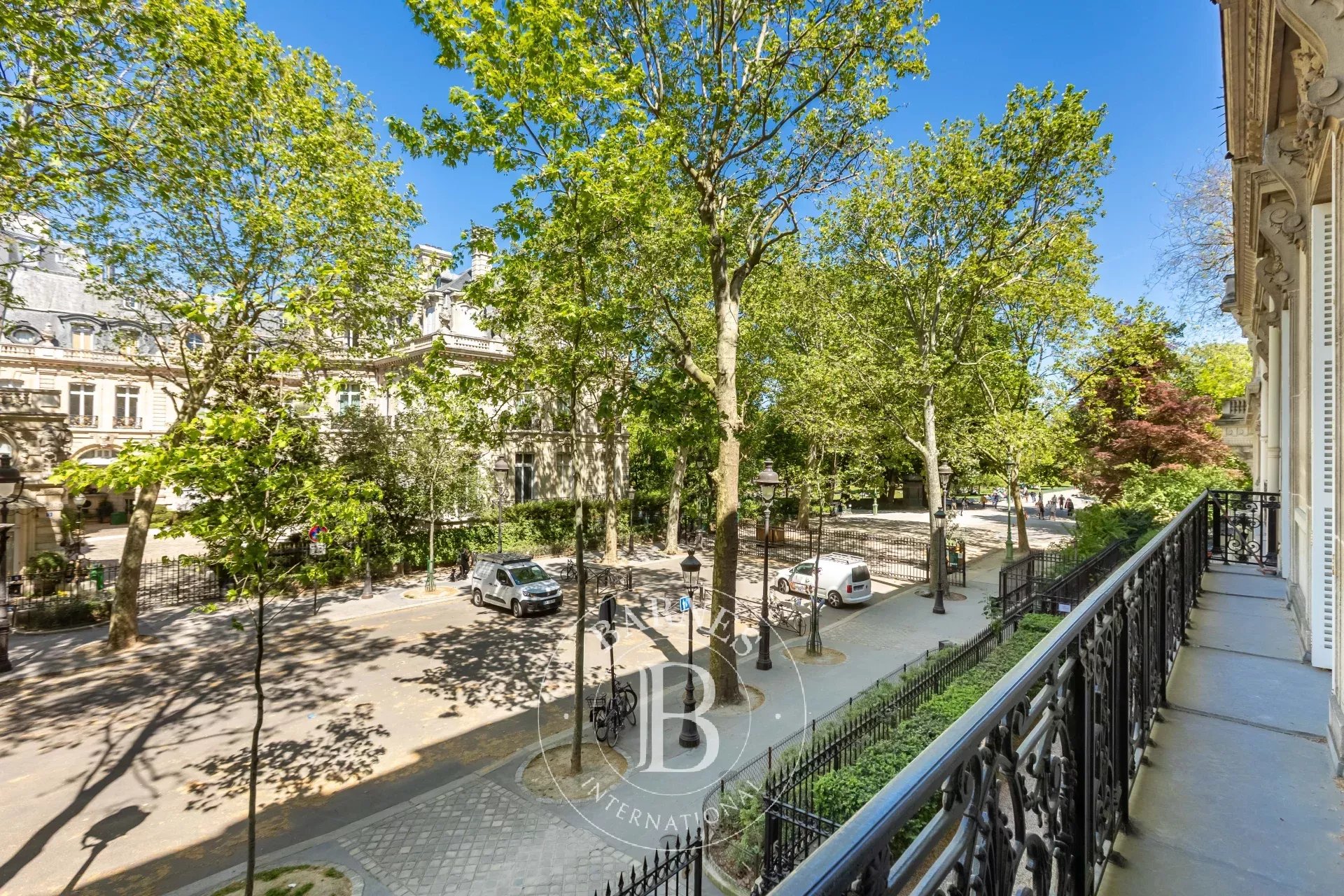 Appartement Paris 75008  -  ref 86844222 (picture 1)