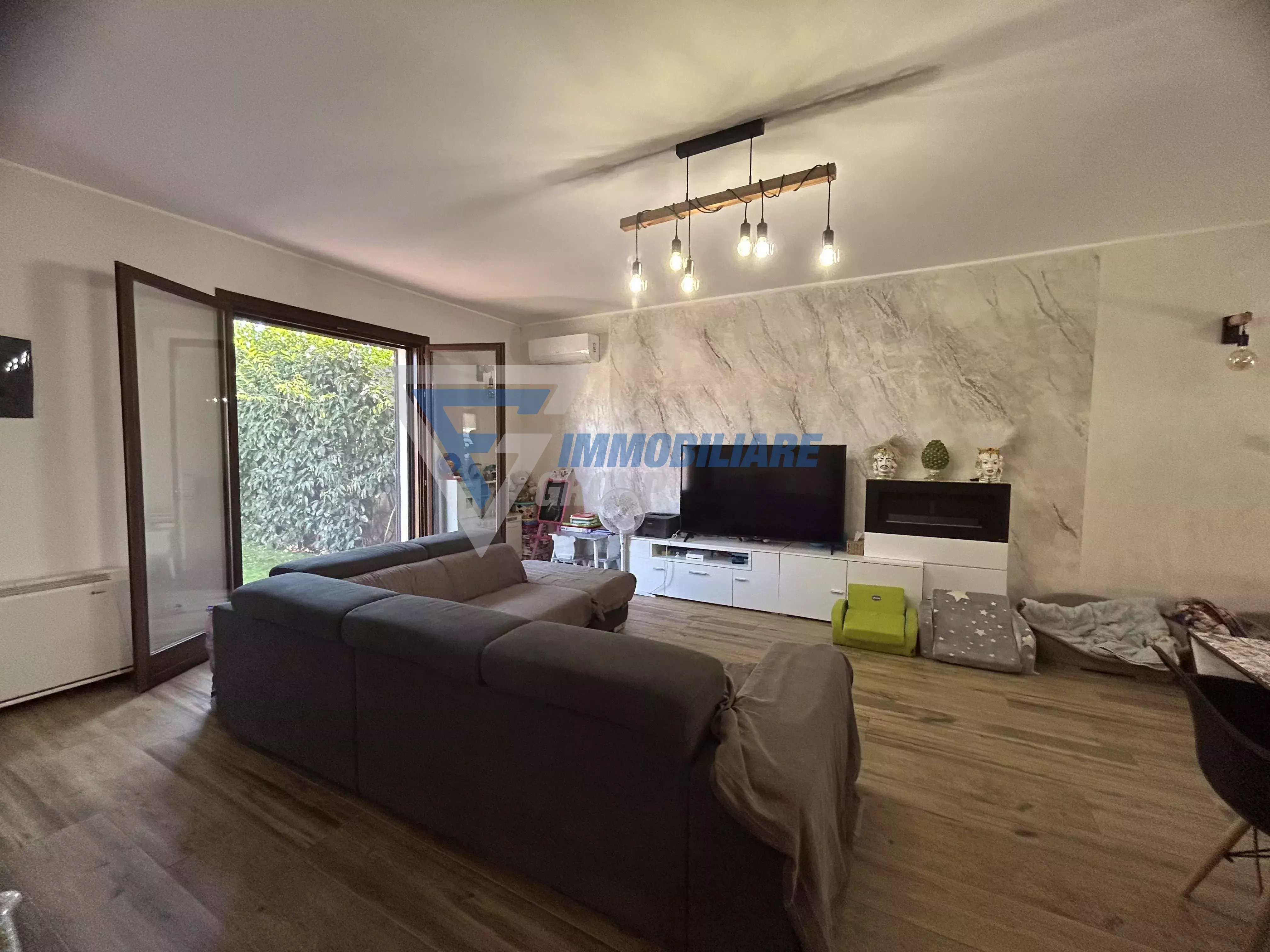 Splendida Villa Bifamiliare in Zona Pizzuta