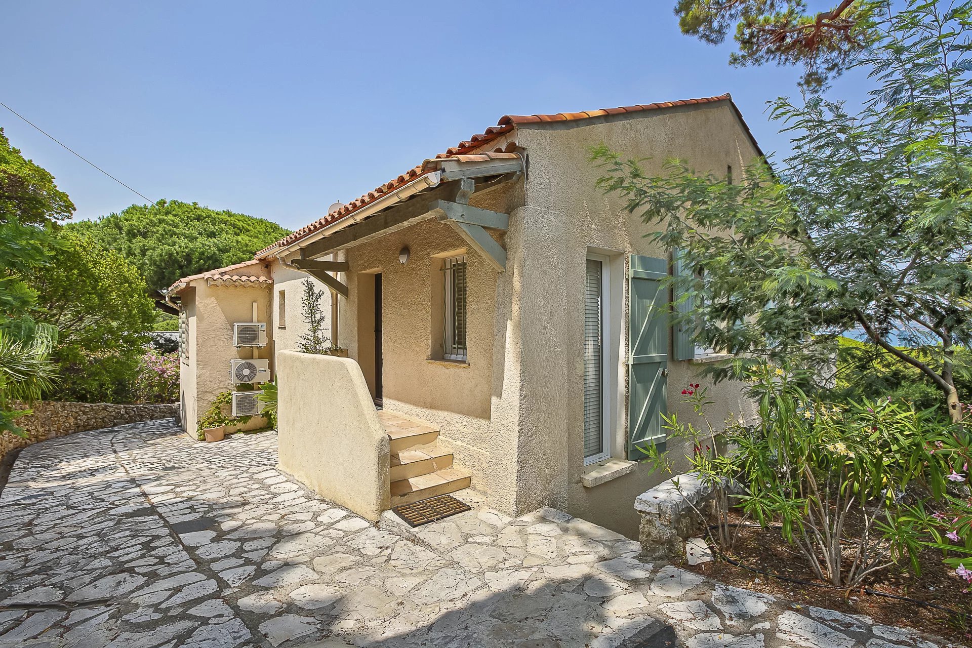Beautiful renovated villa with swimming pool and stunning views of the sea and hills - Sainte Maxime