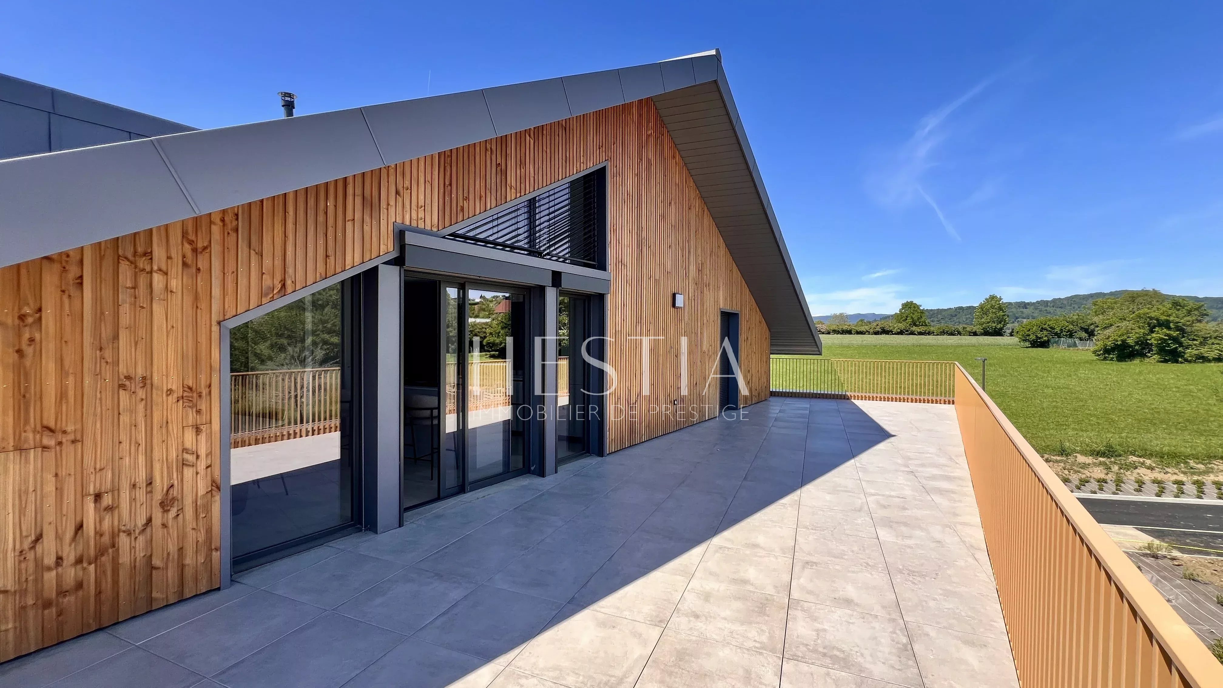 Appartement T4 en attique dans un cocon de calme et de verdure