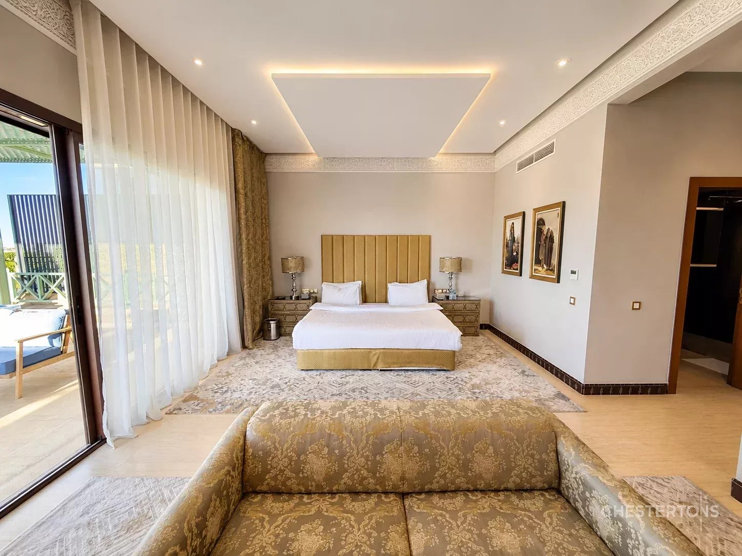  Image of Villa - 10 Bedrooms for Sale in Marrakech-Ménara-Marrakech-Morocco, Image 25