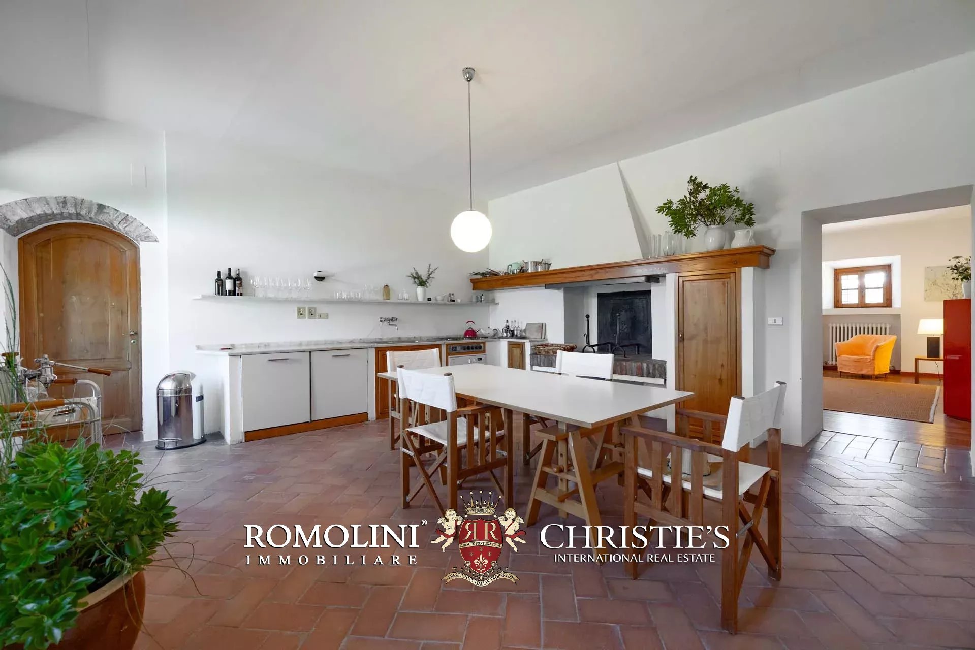 5 Bedroom Villa/Townhouse's Image 37