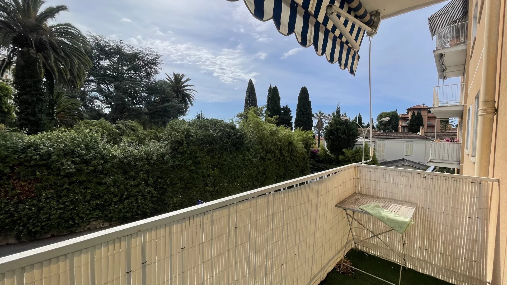 2 PIÈCES BALCON, CAVE ET PARKING COLLECTIF