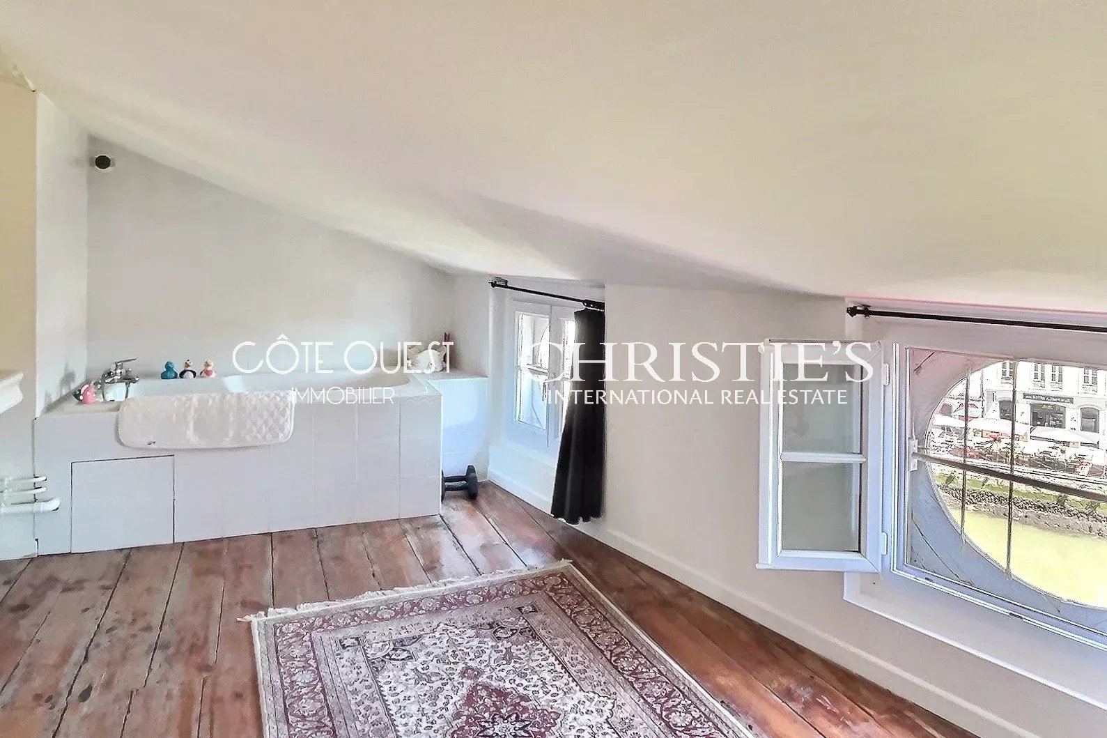 4 Bedroom Apartment/Flat's Image 6