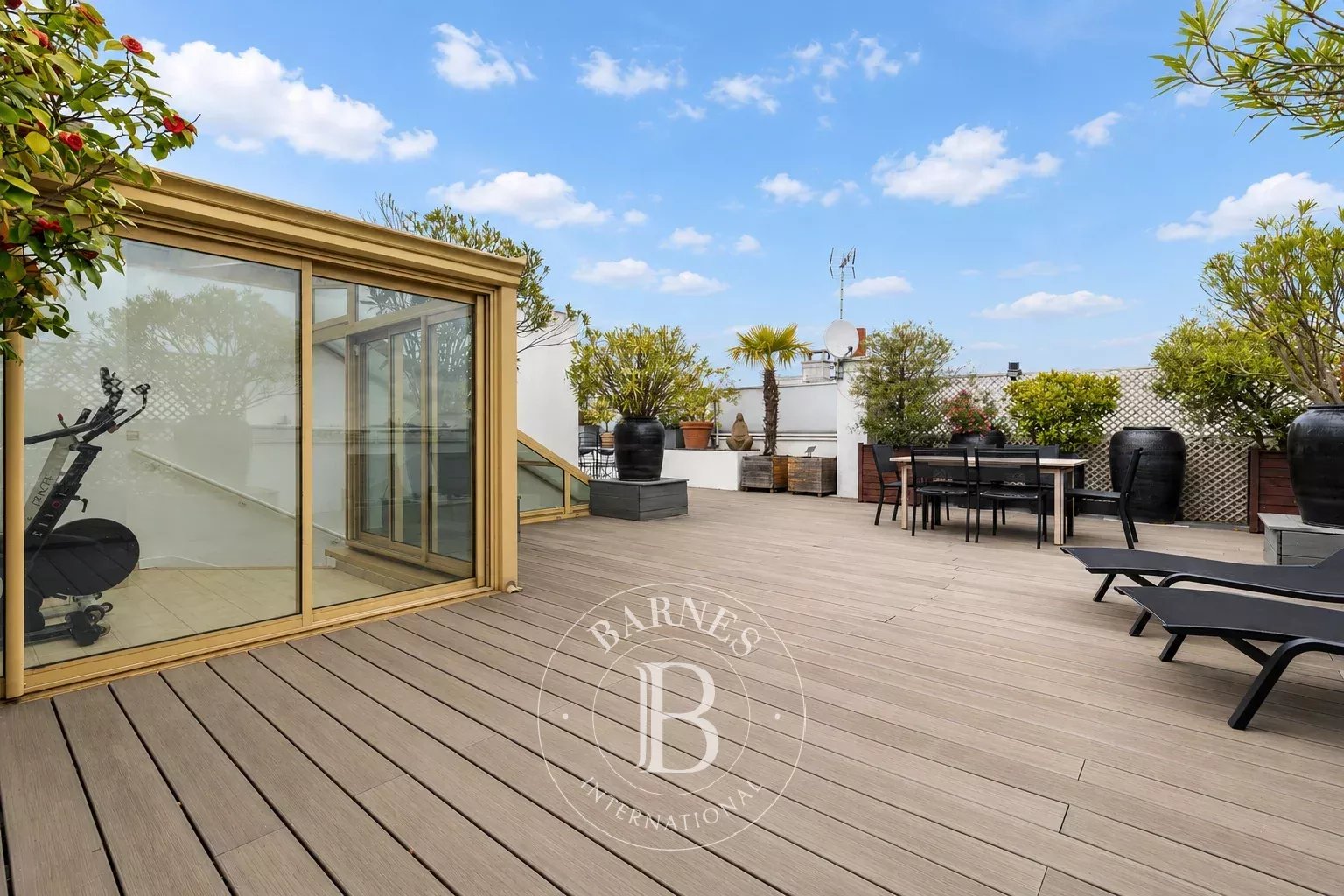 Neuilly-sur-Seine  - Apartment 3 Bedrooms - picture 4