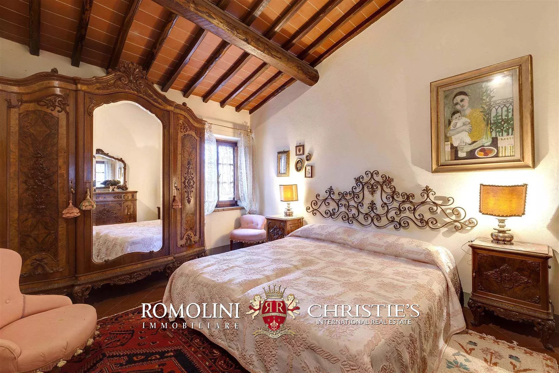 9 Bedroom Vineyard's Image 44