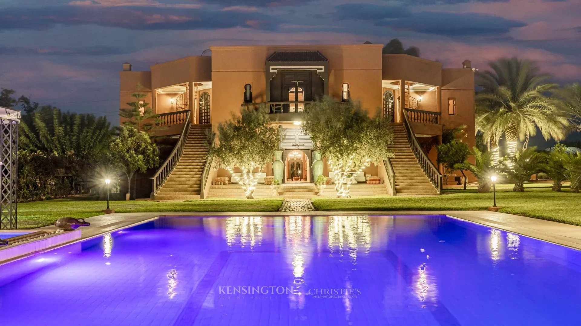 9 Bedroom Villa/Townhouse's Image 136